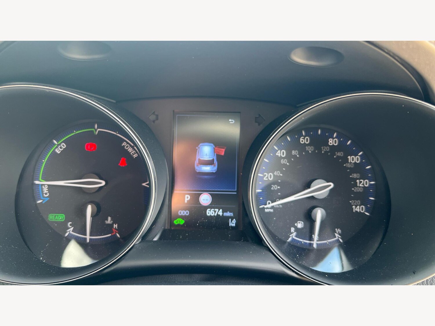 Used Toyota C-HR 2023 for sale - 76801009: Photo 11