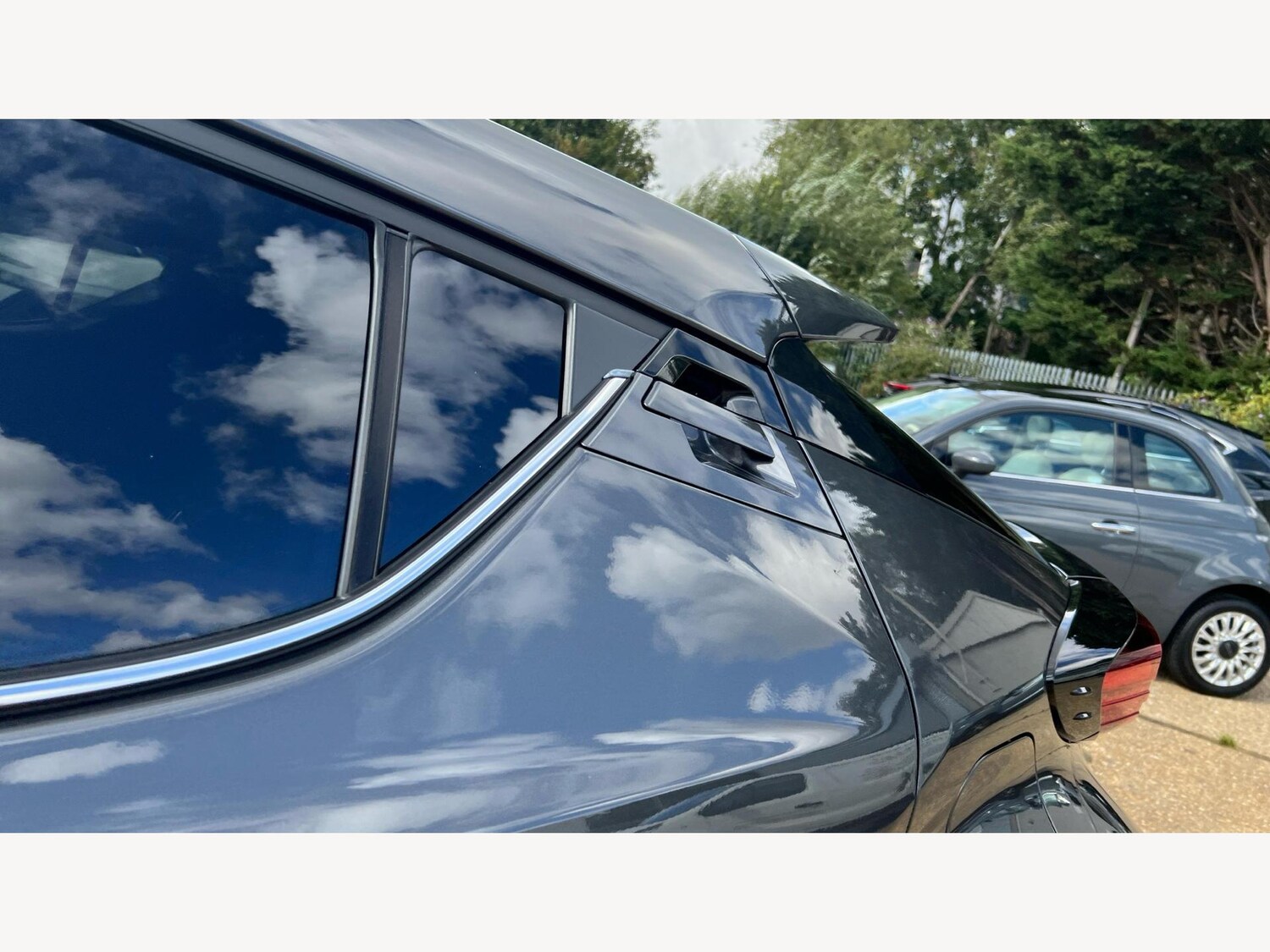 Used Toyota C-HR 2023 for sale - 76801009: Photo 24