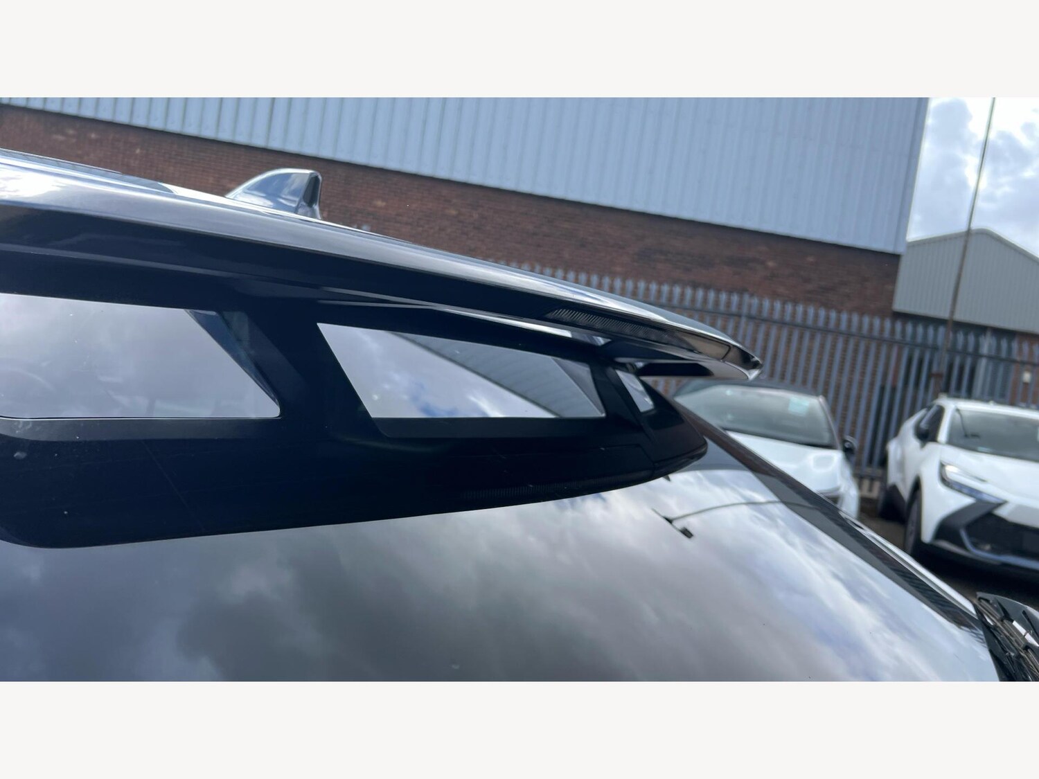 Used Toyota C-HR 2023 for sale - 76801009: Photo 25