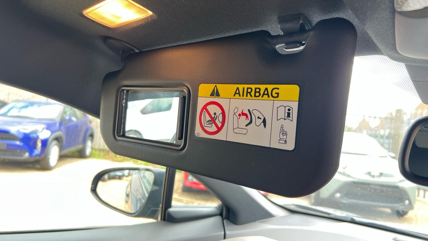 Used Toyota C-HR 2023 for sale - 76801009: Photo 36