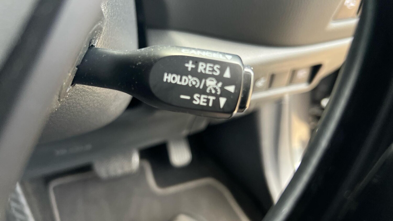 Used Toyota C-HR 2023 for sale - 76801009: Photo 42