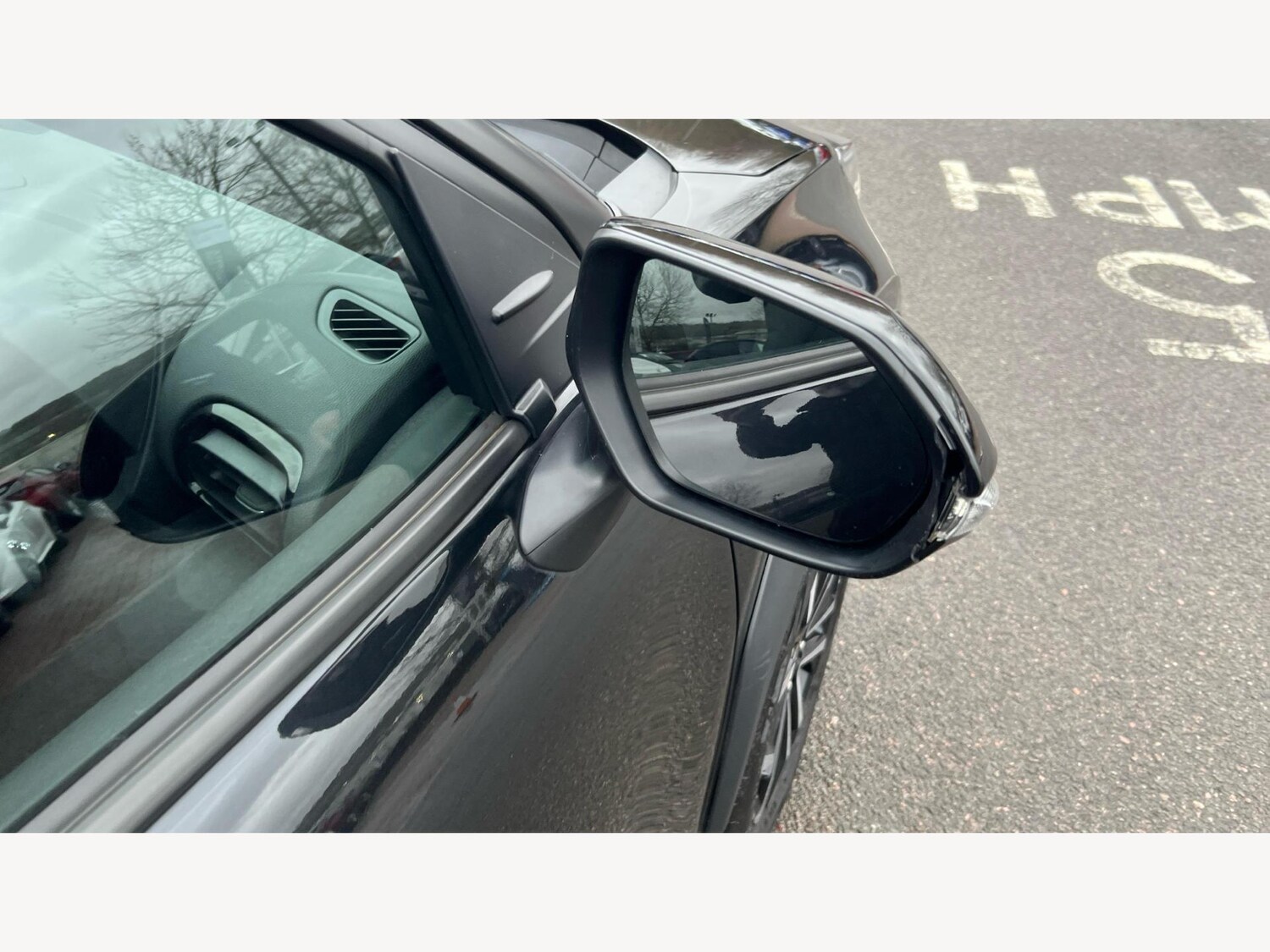 Used Toyota Yaris Cross for sale - 77214911: Photo 29