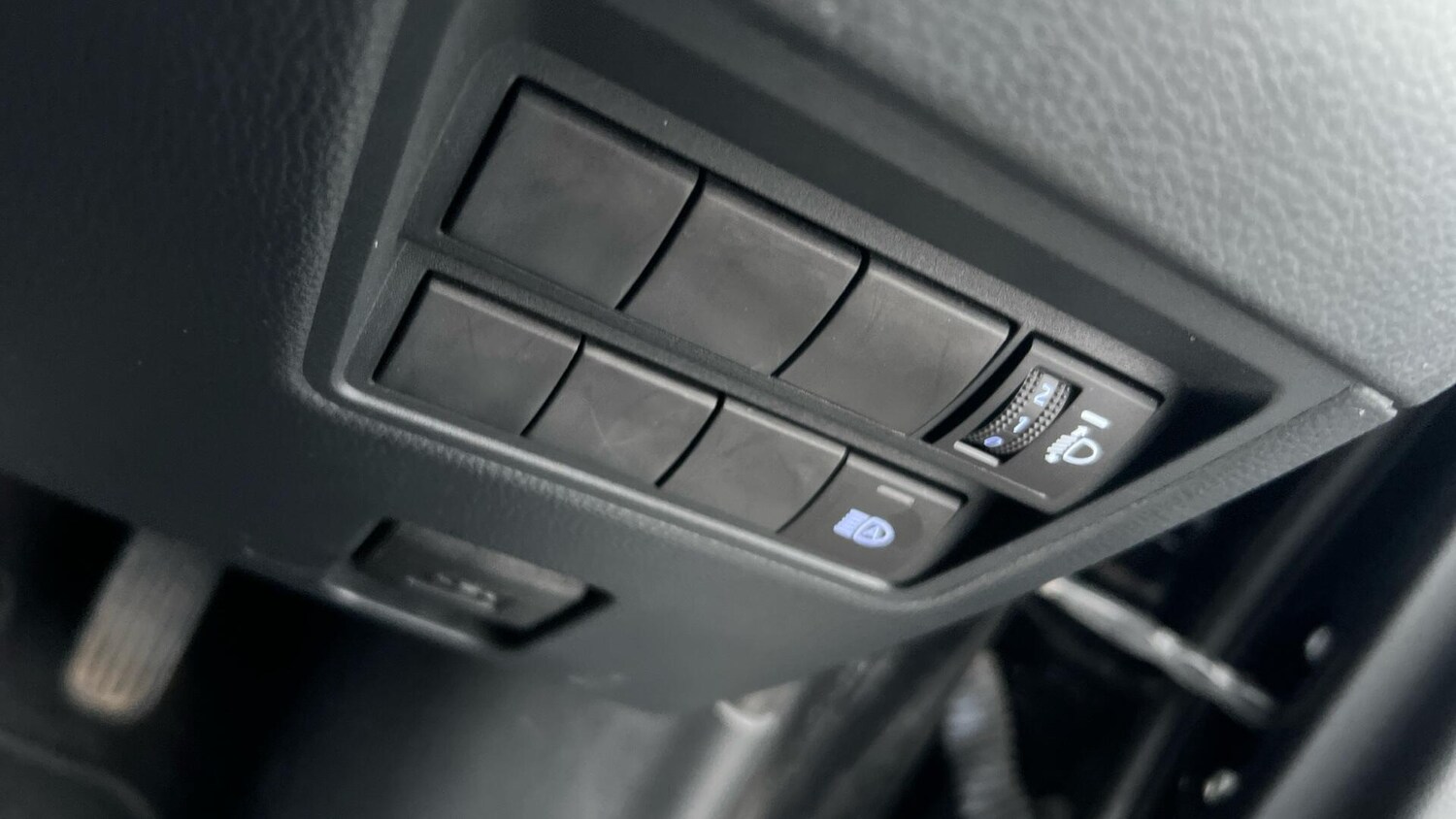 Used Toyota Yaris Cross for sale - 77214911: Photo 42