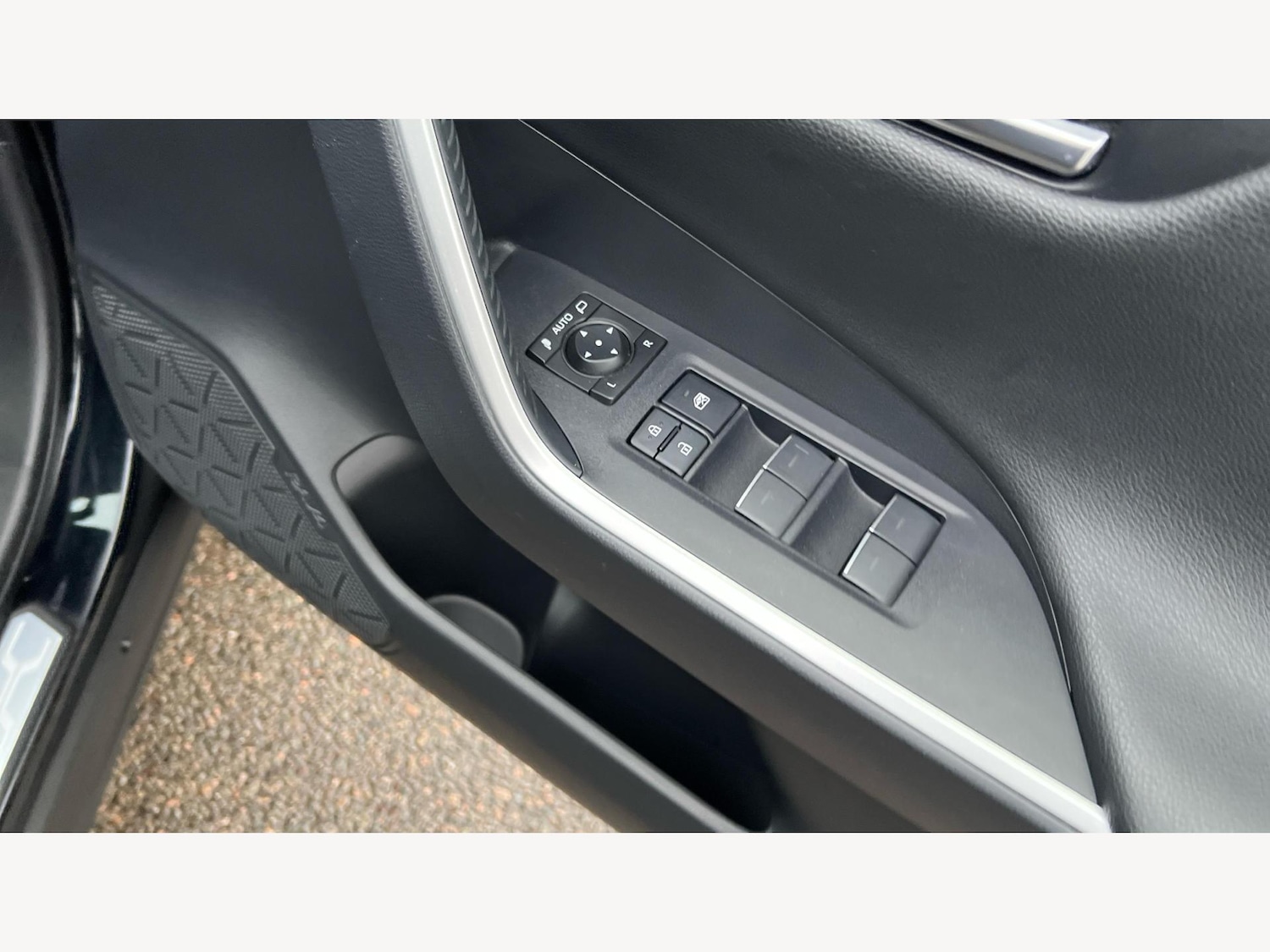 Used Toyota RAV4 2022 for sale - 76549567: Photo 30