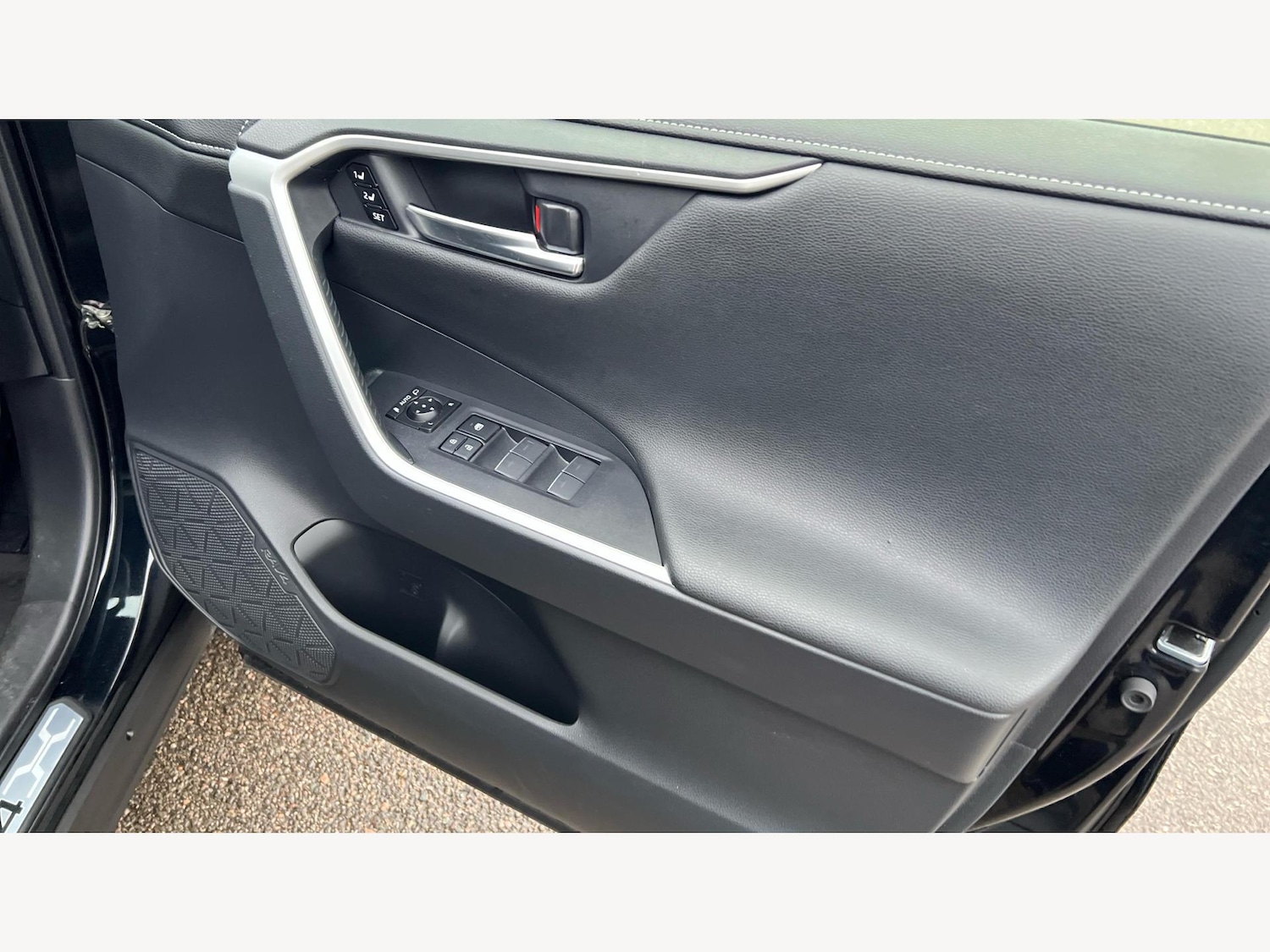 Used Toyota RAV4 2022 for sale - 76549567: Photo 31