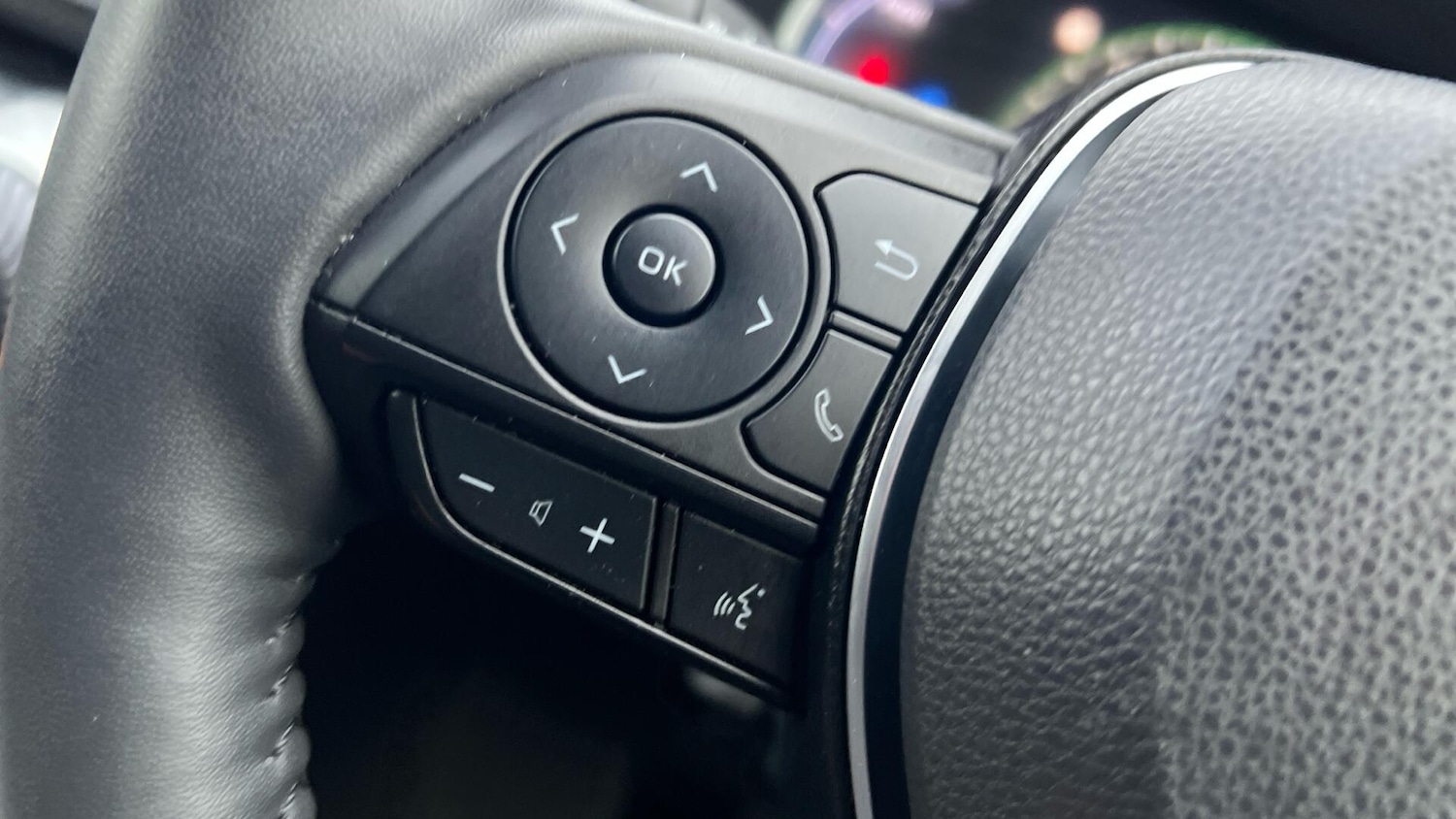 Used Toyota RAV4 2022 for sale - 76549567: Photo 38