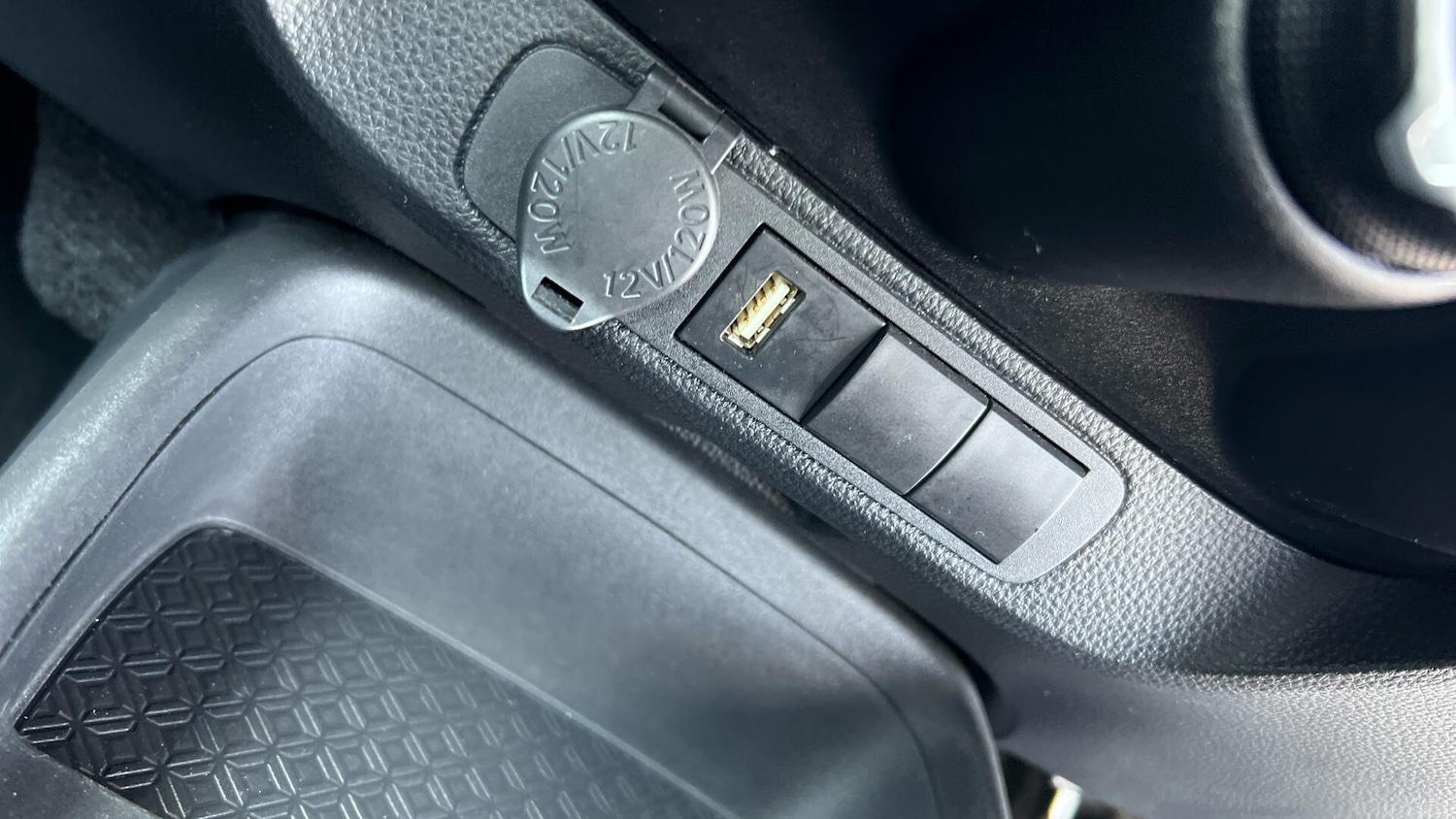 Used Toyota Aygo X 2023 for sale - 78115817: Photo 36