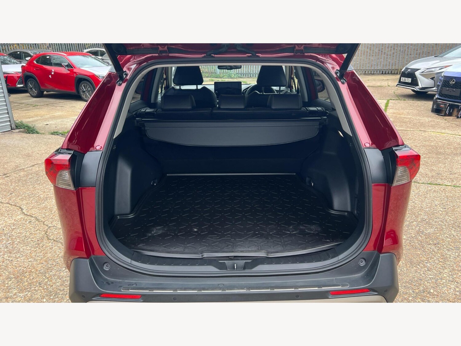 Used Toyota RAV4 2023 for sale - 76527839: Photo 16