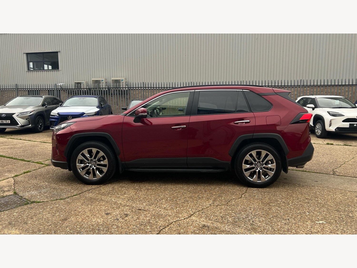 Used Toyota RAV4 2023 for sale - 76527839: Photo 19