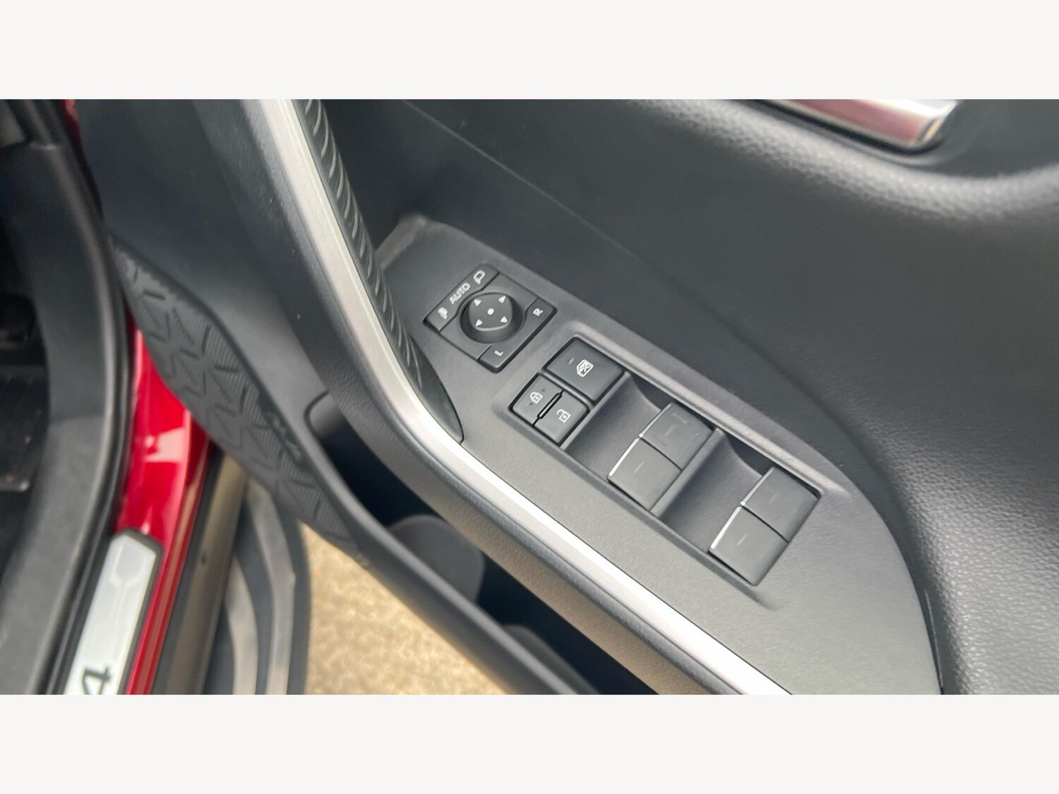 Used Toyota RAV4 2023 for sale - 76527839: Photo 32