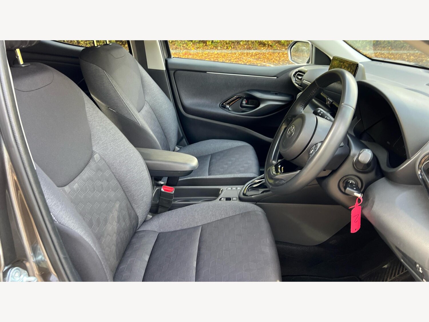 Used Toyota Yaris 2024 for sale - 76456916: Photo 13