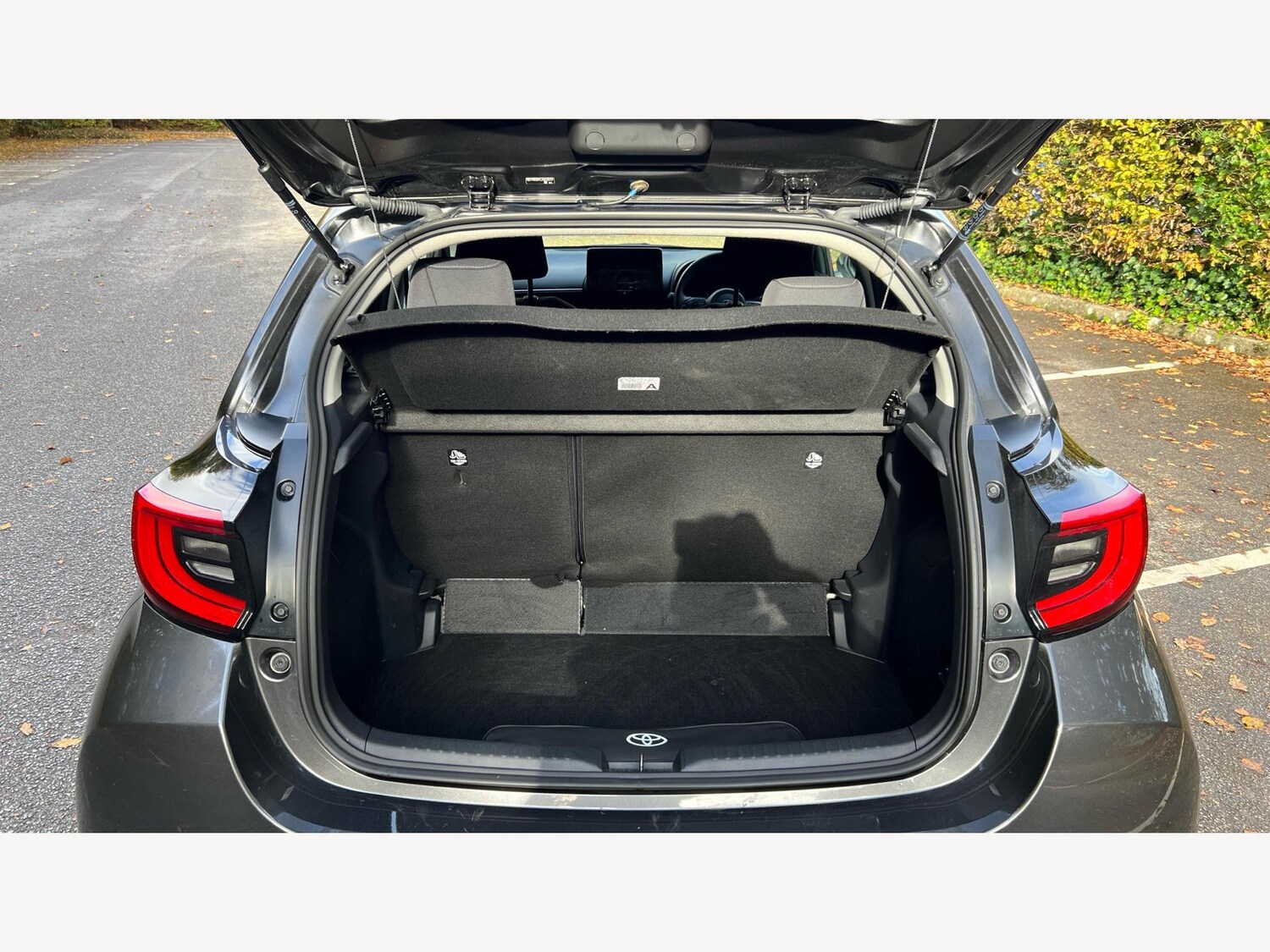 Used Toyota Yaris 2024 for sale - 76456916: Photo 16