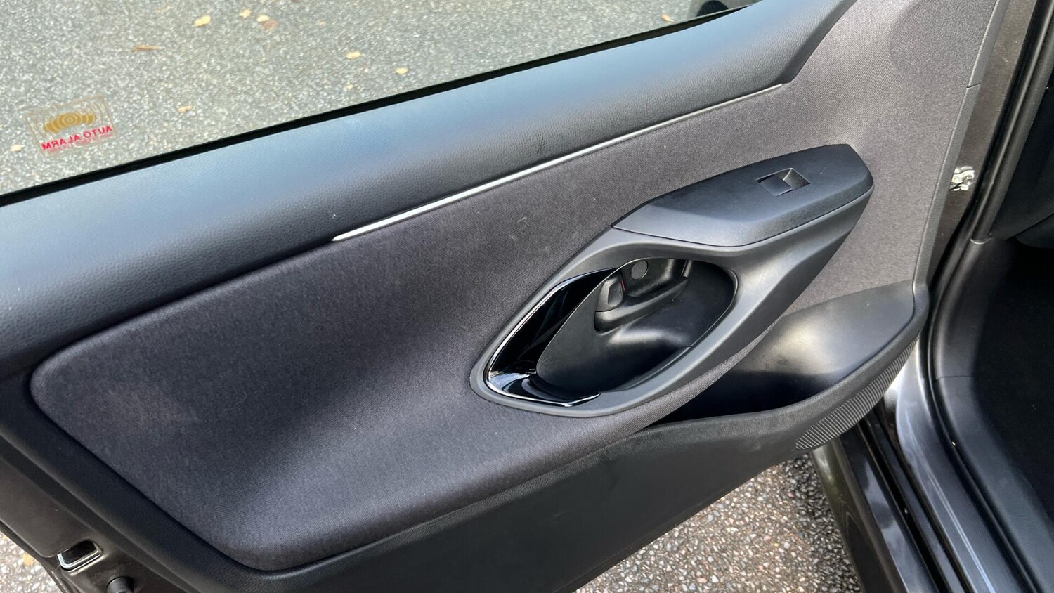 Used Toyota Yaris 2024 for sale - 76456916: Photo 34