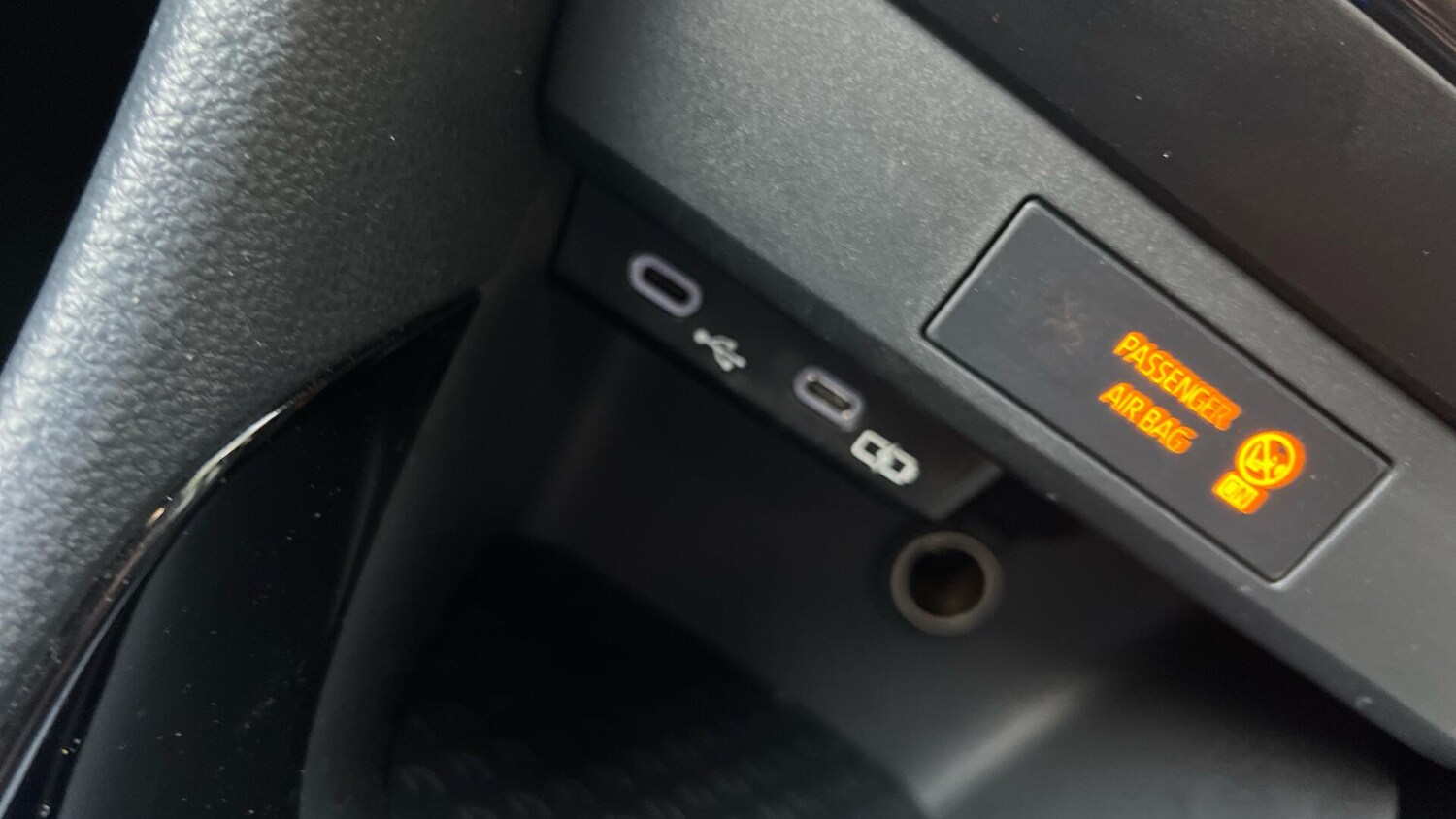 Used Toyota Yaris 2024 for sale - 76456916: Photo 38