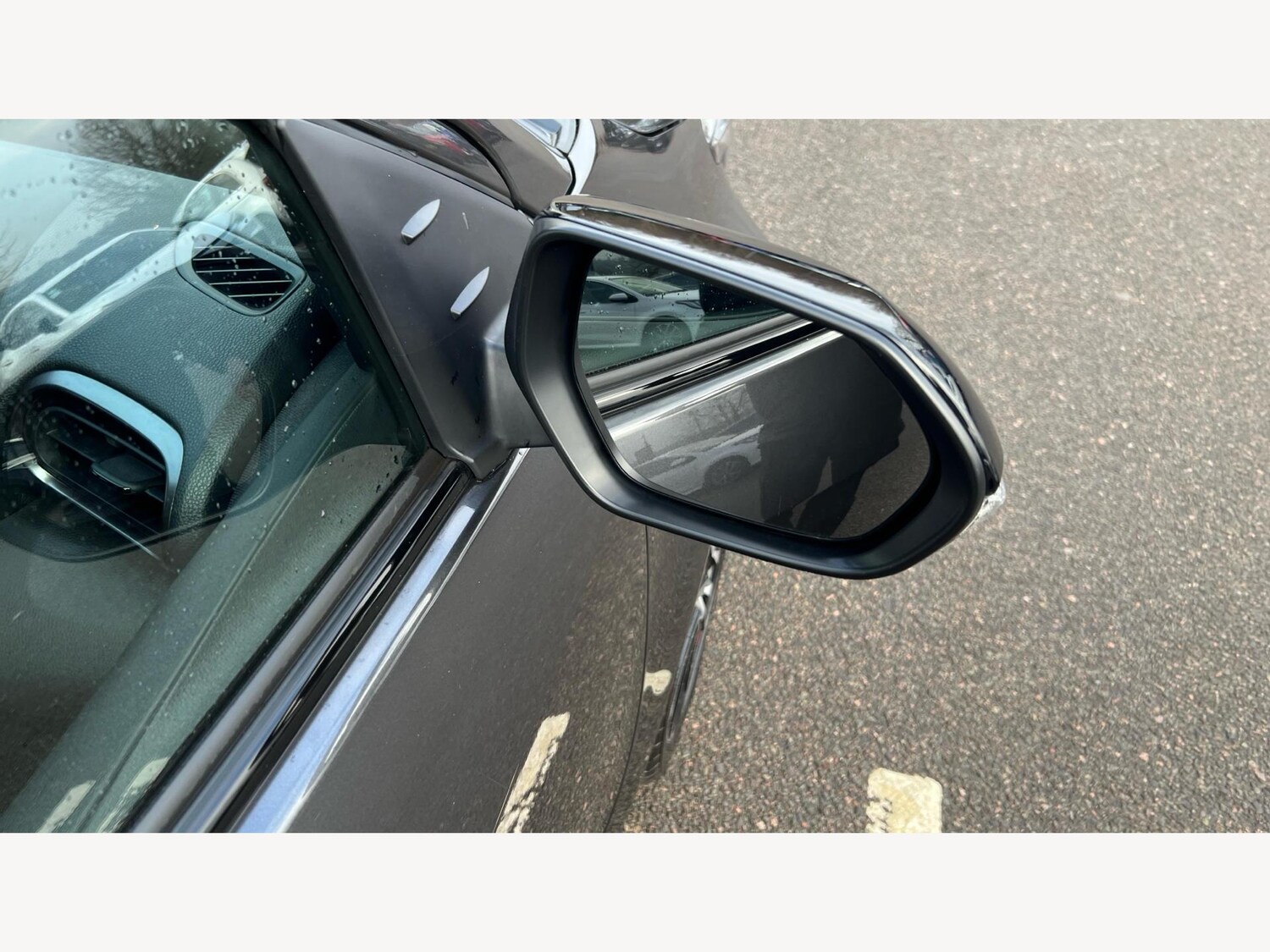 Used Toyota Yaris 2024 for sale - 77523782: Photo 29