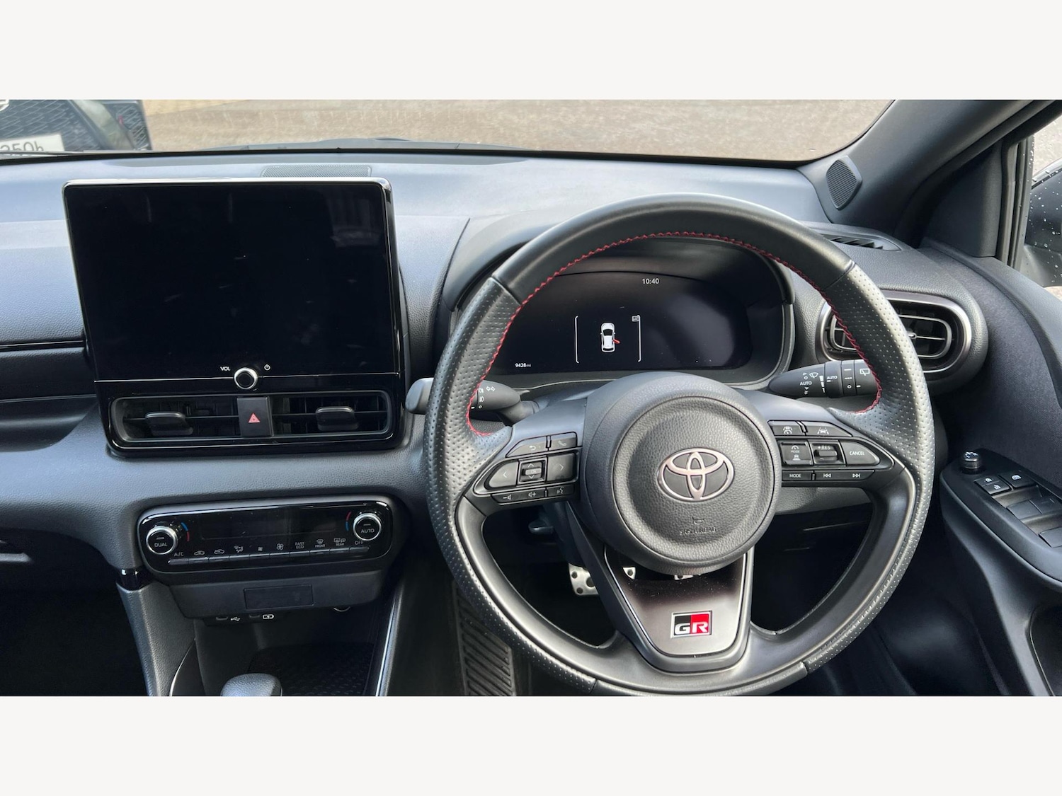 Used Toyota Yaris 2024 for sale - 77523782: Photo 8