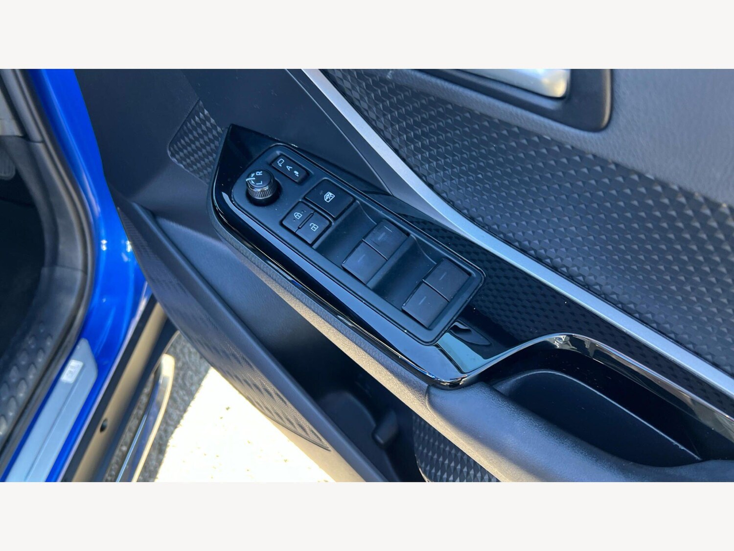 Used Toyota C-HR for sale - 78006674: Photo 31