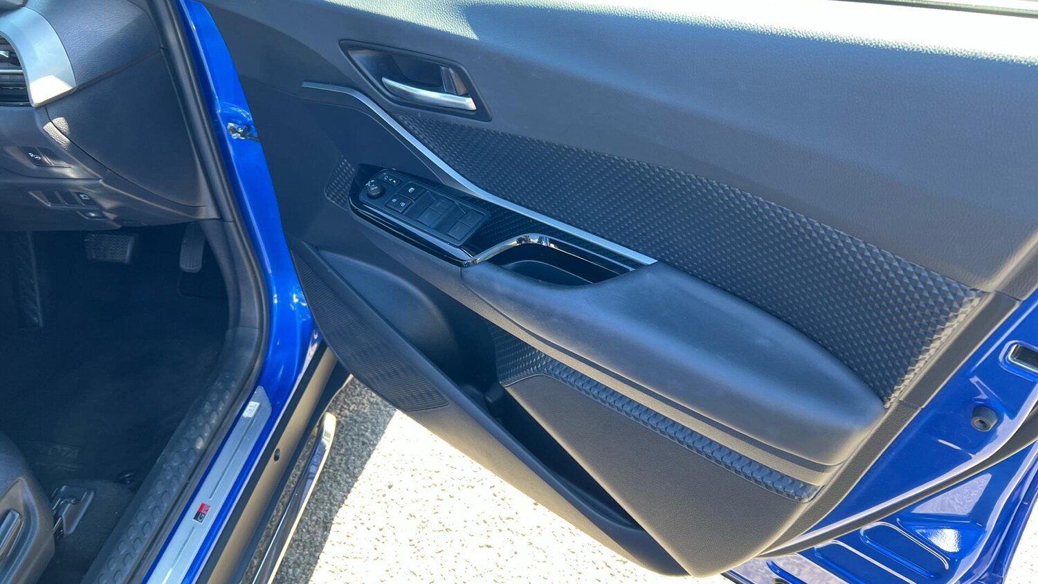 Used Toyota C-HR for sale - 78006674: Photo 32