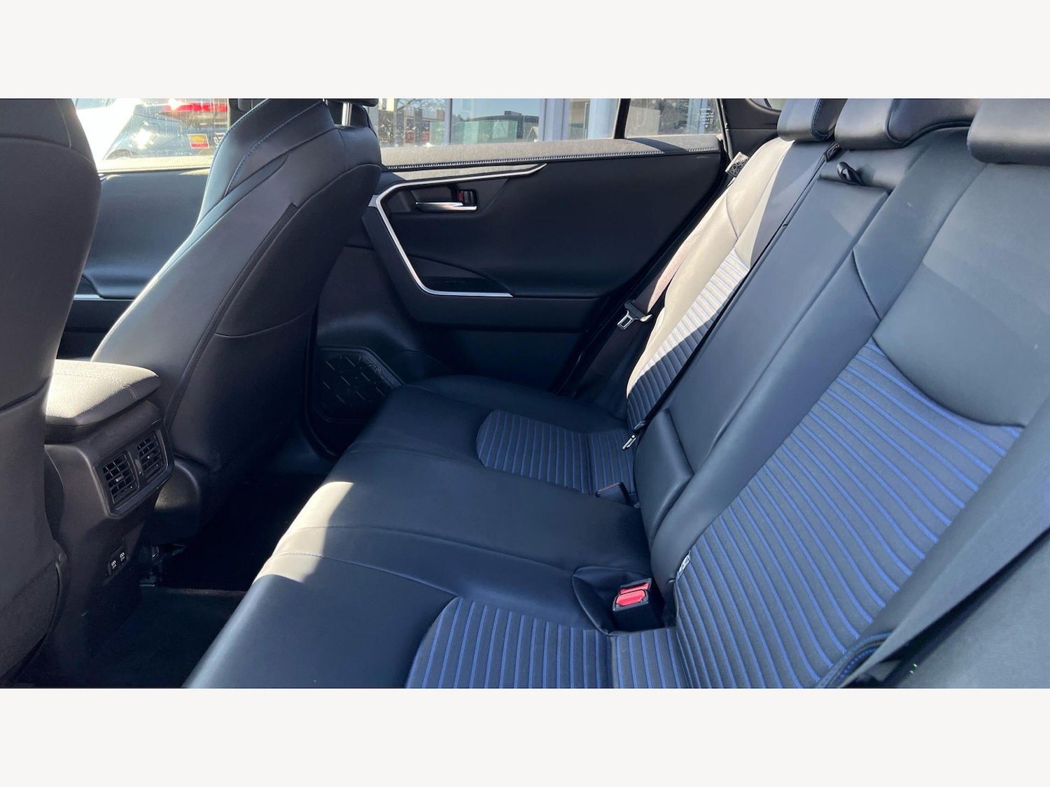 Used Toyota RAV4 2021 for sale - 78115923: Photo 15