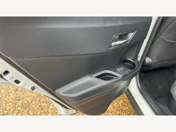 Used Toyota C-HR 2023 for sale - 75789442: Photo 33