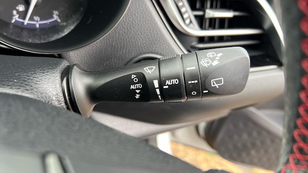 Used Toyota C-HR 2023 for sale - 75789442: Photo 44