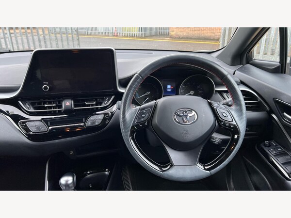 Used Toyota C-HR 2023 for sale - 75789442: Photo 8