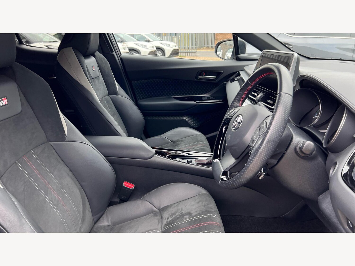 Used Toyota C-HR 2023 for sale - 76260218: Photo 13