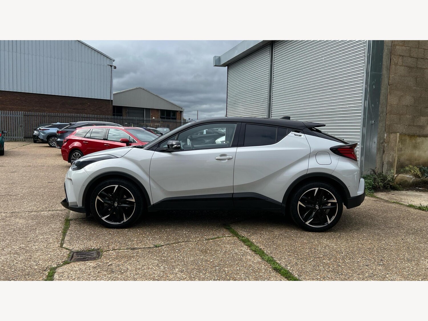 Used Toyota C-HR 2023 for sale - 76260218: Photo 19