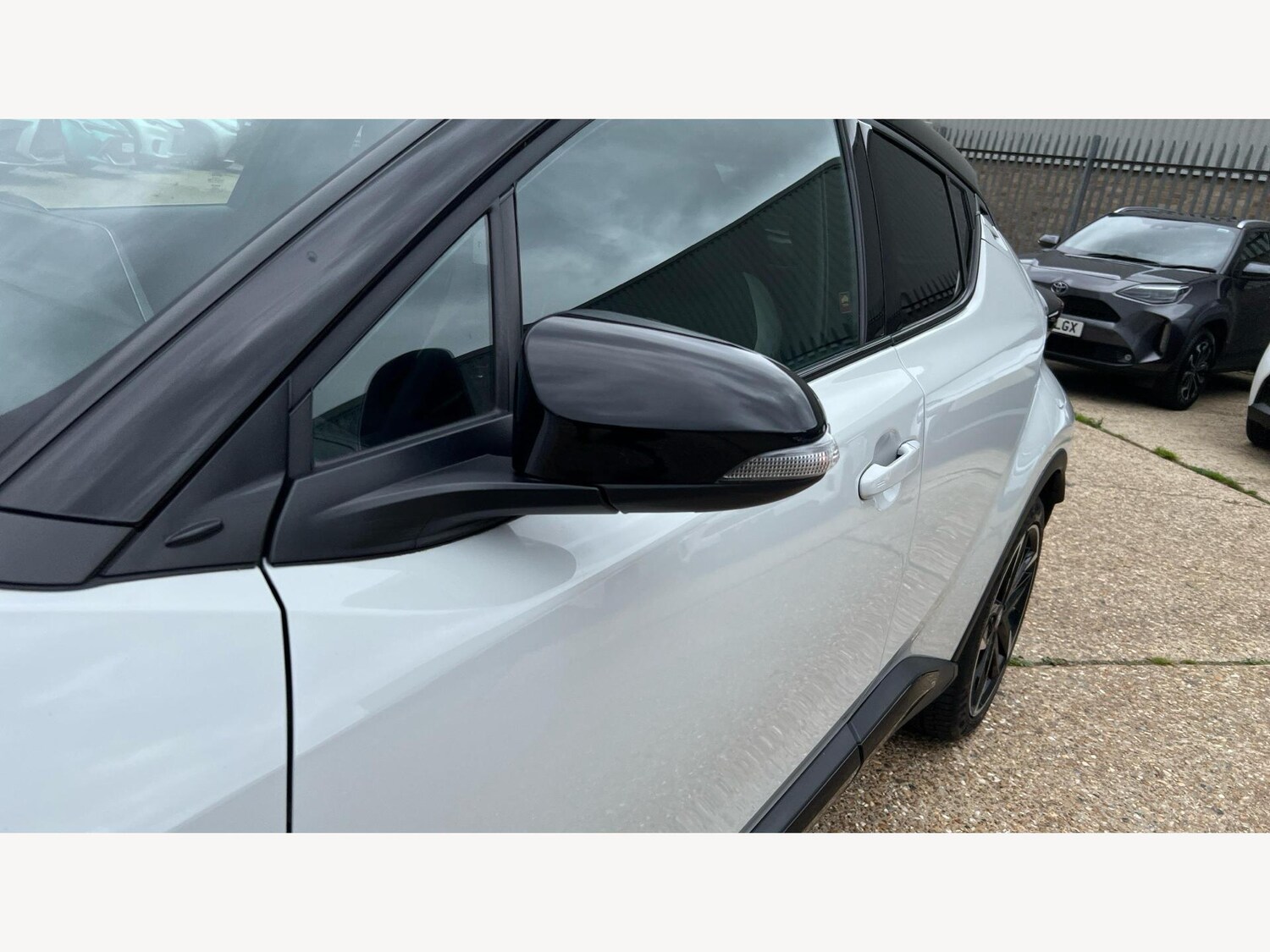 Used Toyota C-HR 2023 for sale - 76260218: Photo 23