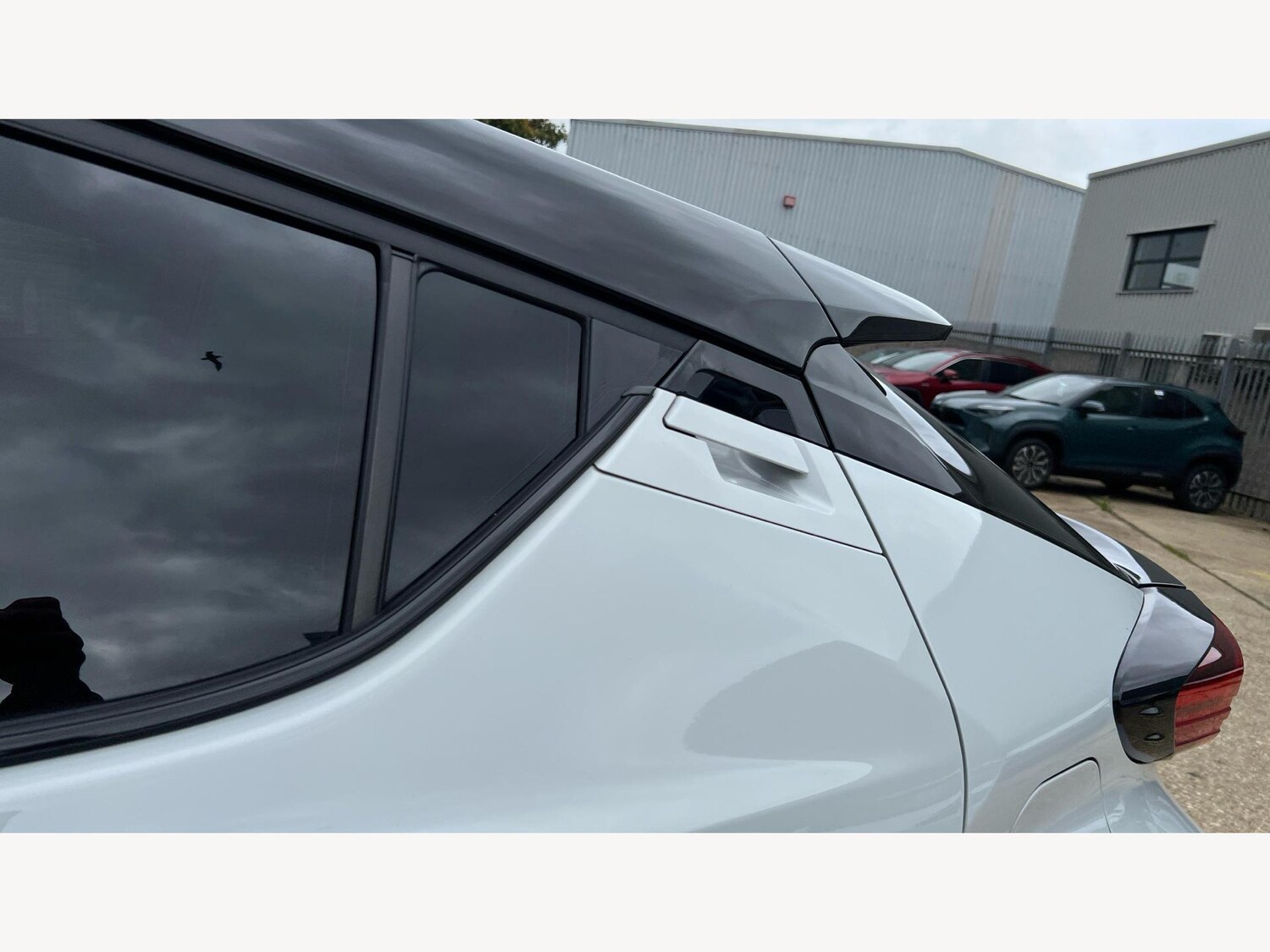 Used Toyota C-HR 2023 for sale - 76260218: Photo 24