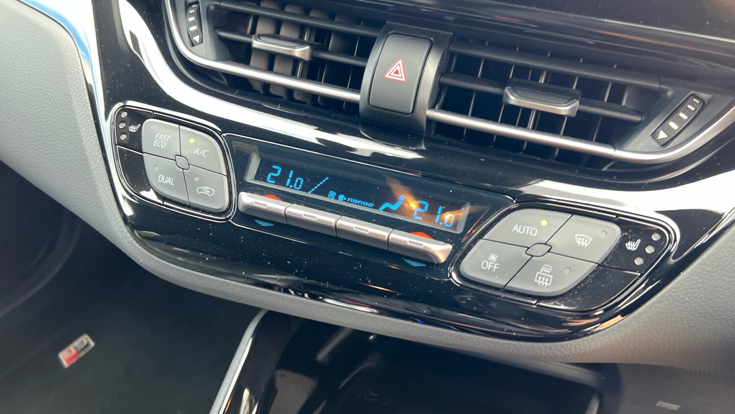 Used Toyota C-HR 2023 for sale - 76260218: Photo 39