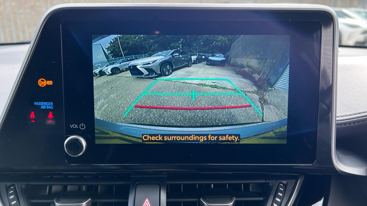 Used Toyota C-HR 2023 for sale - 76260218: Photo 41