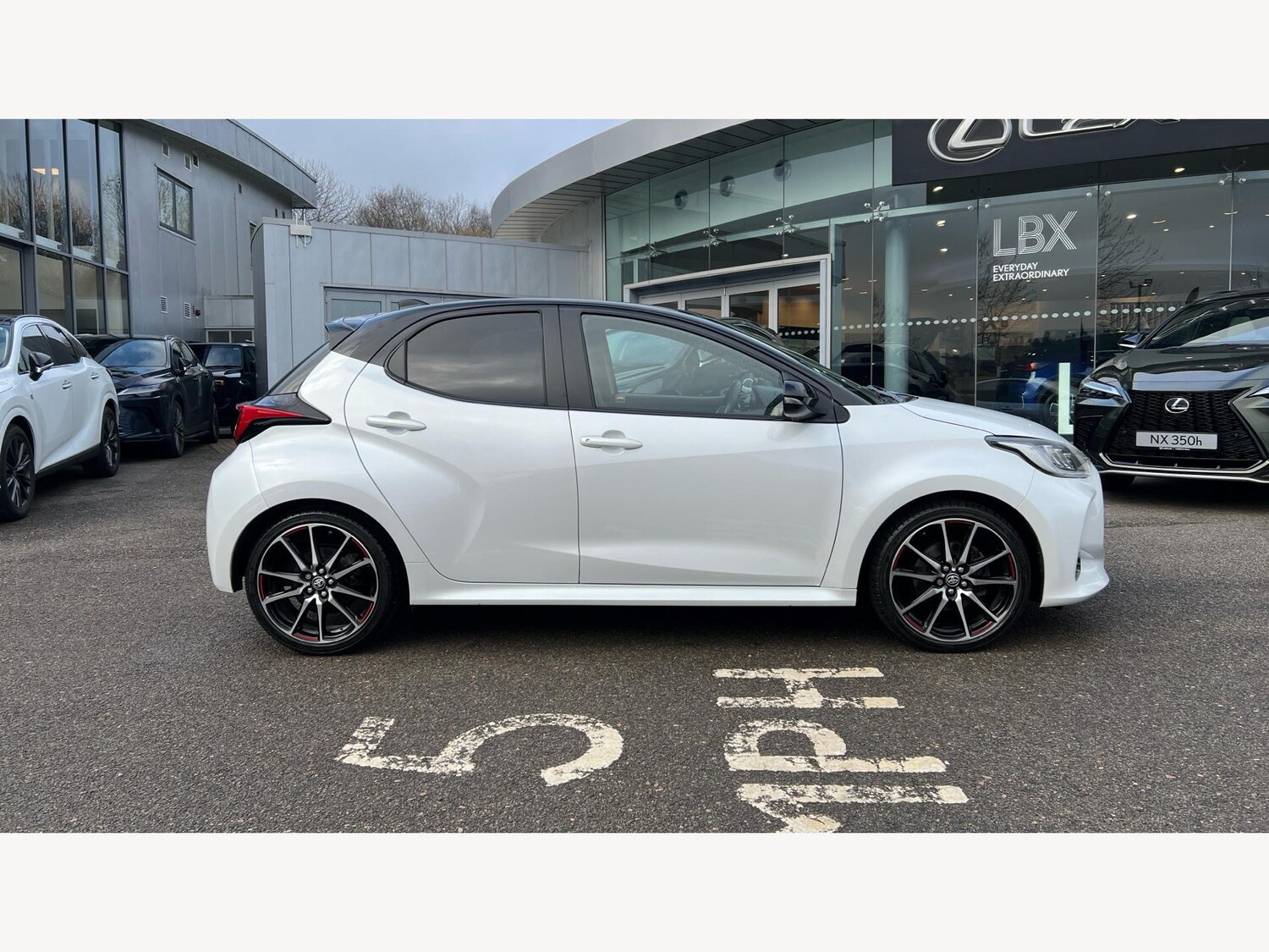 Used Toyota Yaris 2024 for sale - 77509646: Photo 18