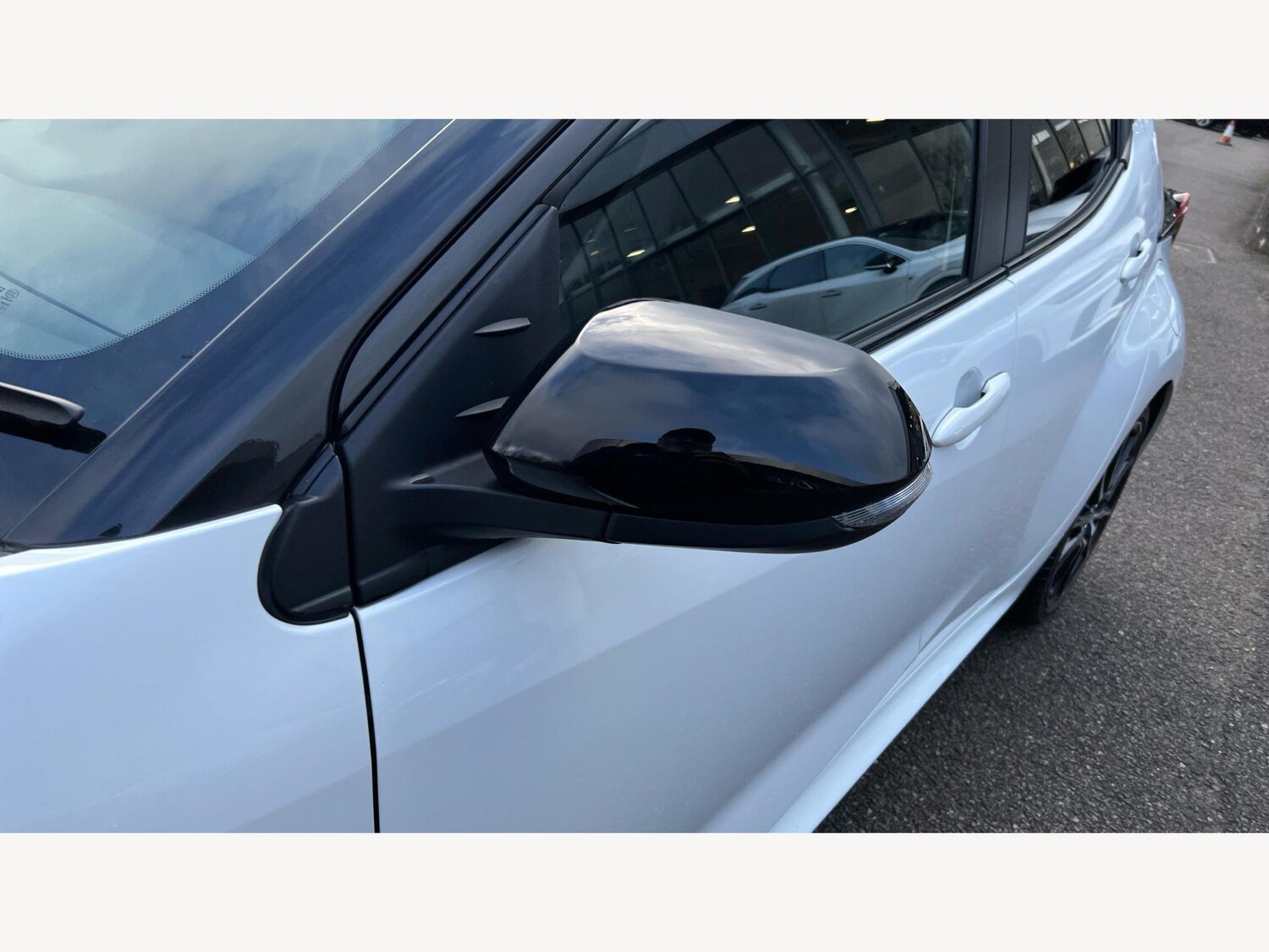 Used Toyota Yaris 2024 for sale - 77509646: Photo 23