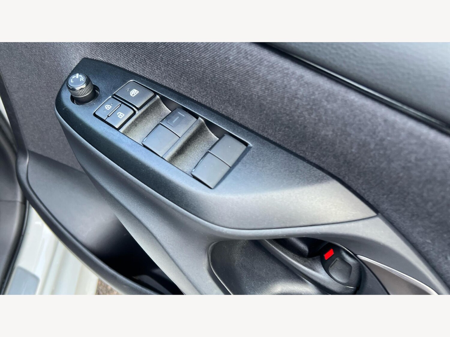 Used Toyota Yaris 2024 for sale - 77509646: Photo 30