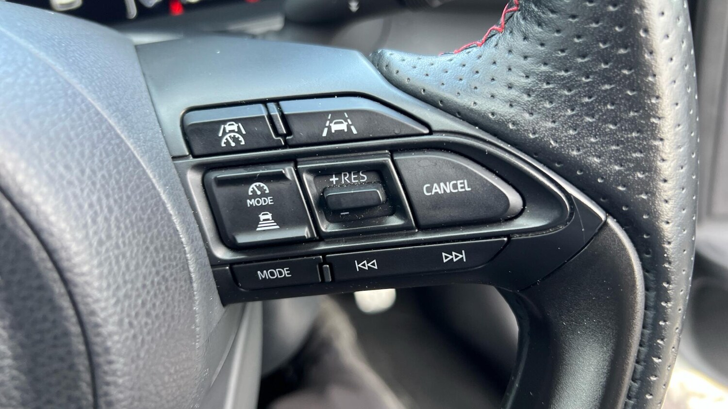 Used Toyota Yaris 2024 for sale - 77509646: Photo 40