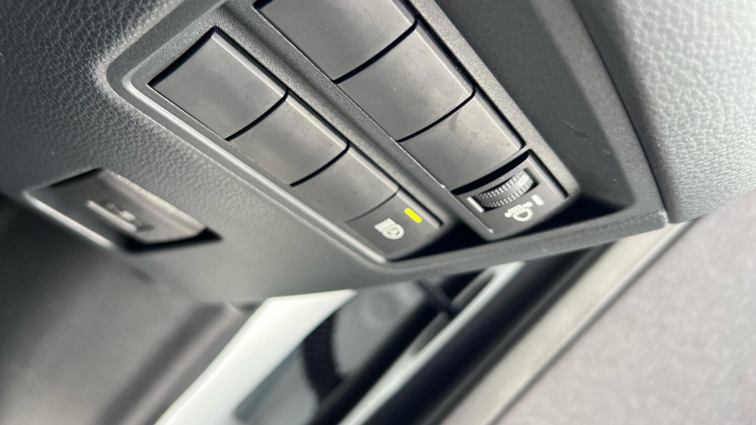 Used Toyota Yaris 2024 for sale - 77509646: Photo 43