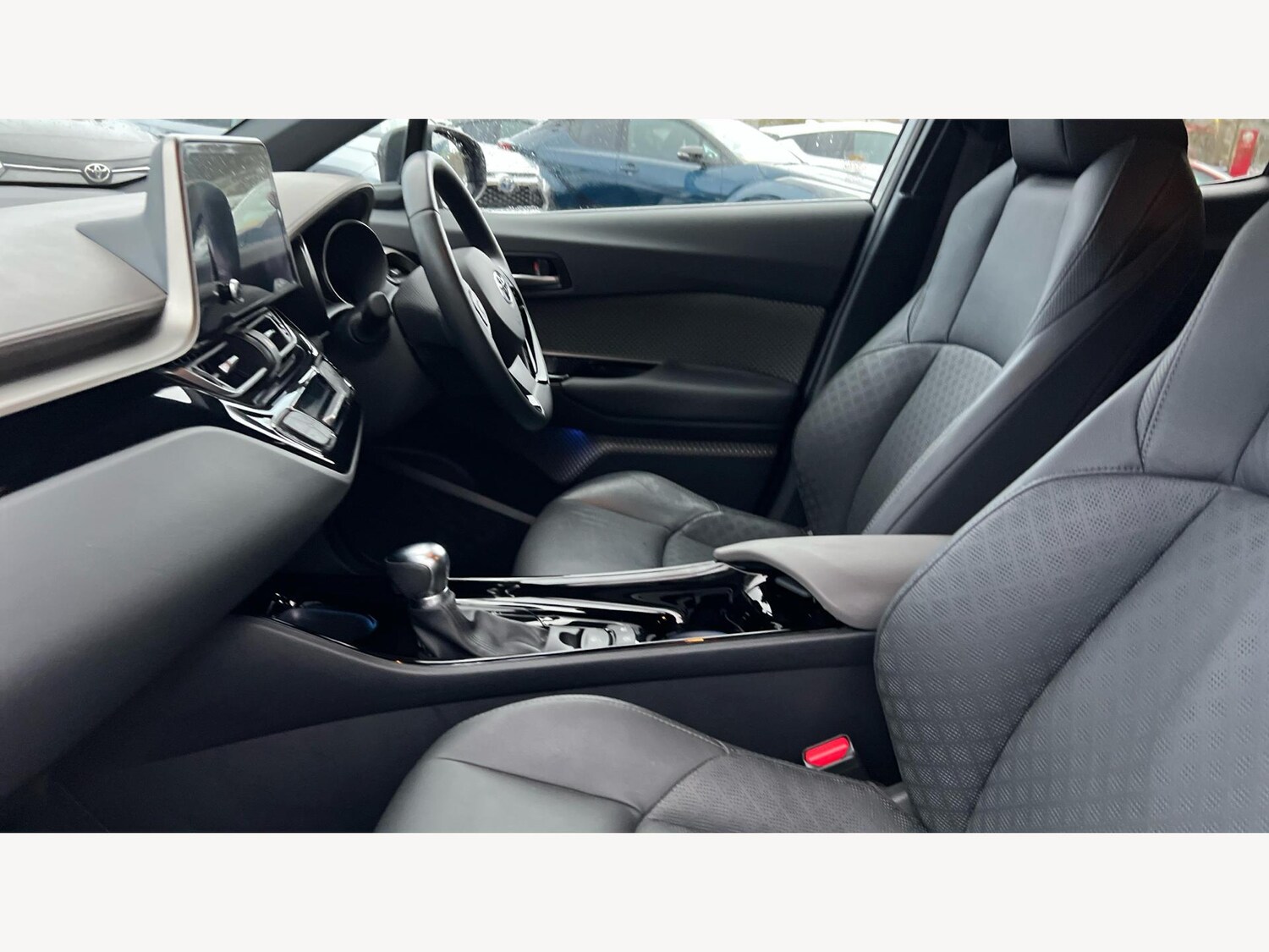 Used Toyota C-HR 2023 for sale - 77524665: Photo 12