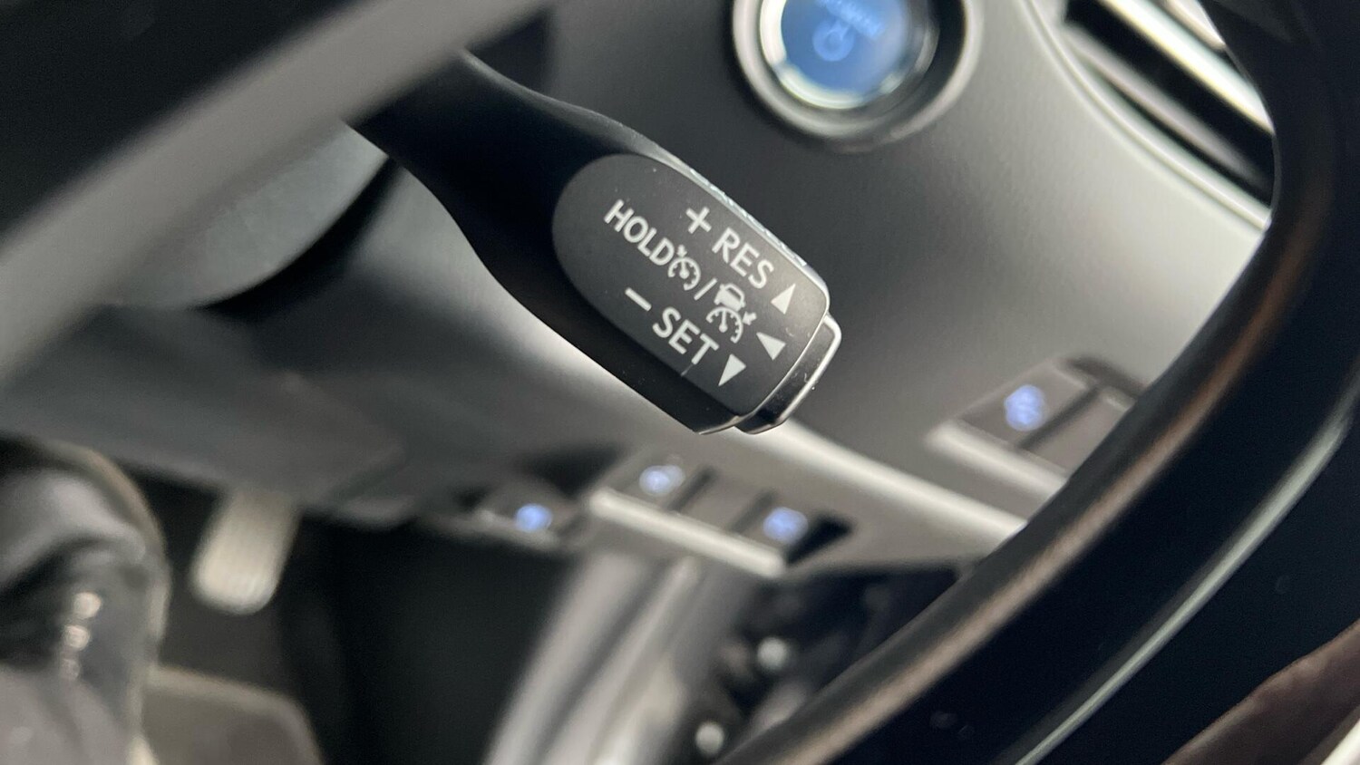 Used Toyota C-HR 2023 for sale - 77524665: Photo 40