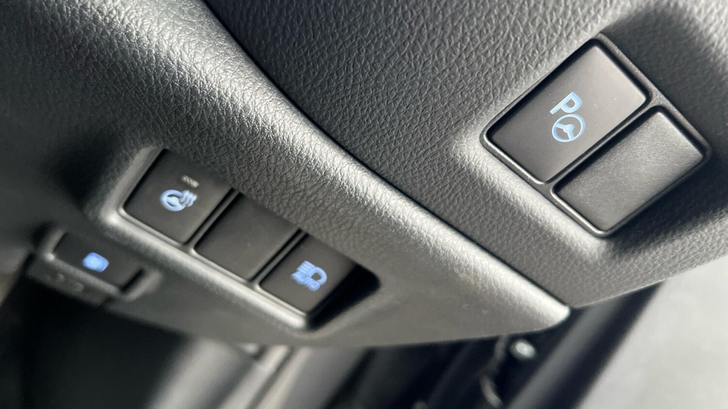 Used Toyota C-HR 2023 for sale - 77524665: Photo 43