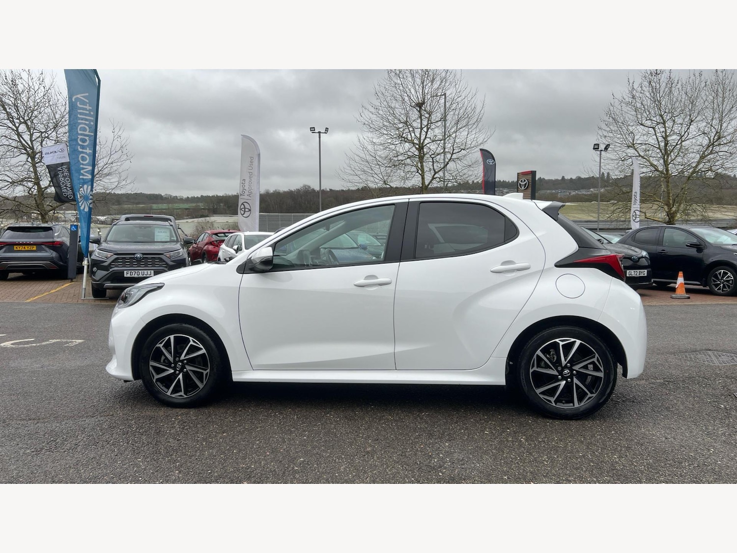 Used Toyota Yaris for sale - 77175945: Photo 19