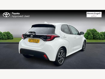 Used Toyota Yaris 2023 for sale - 77175945: Photo