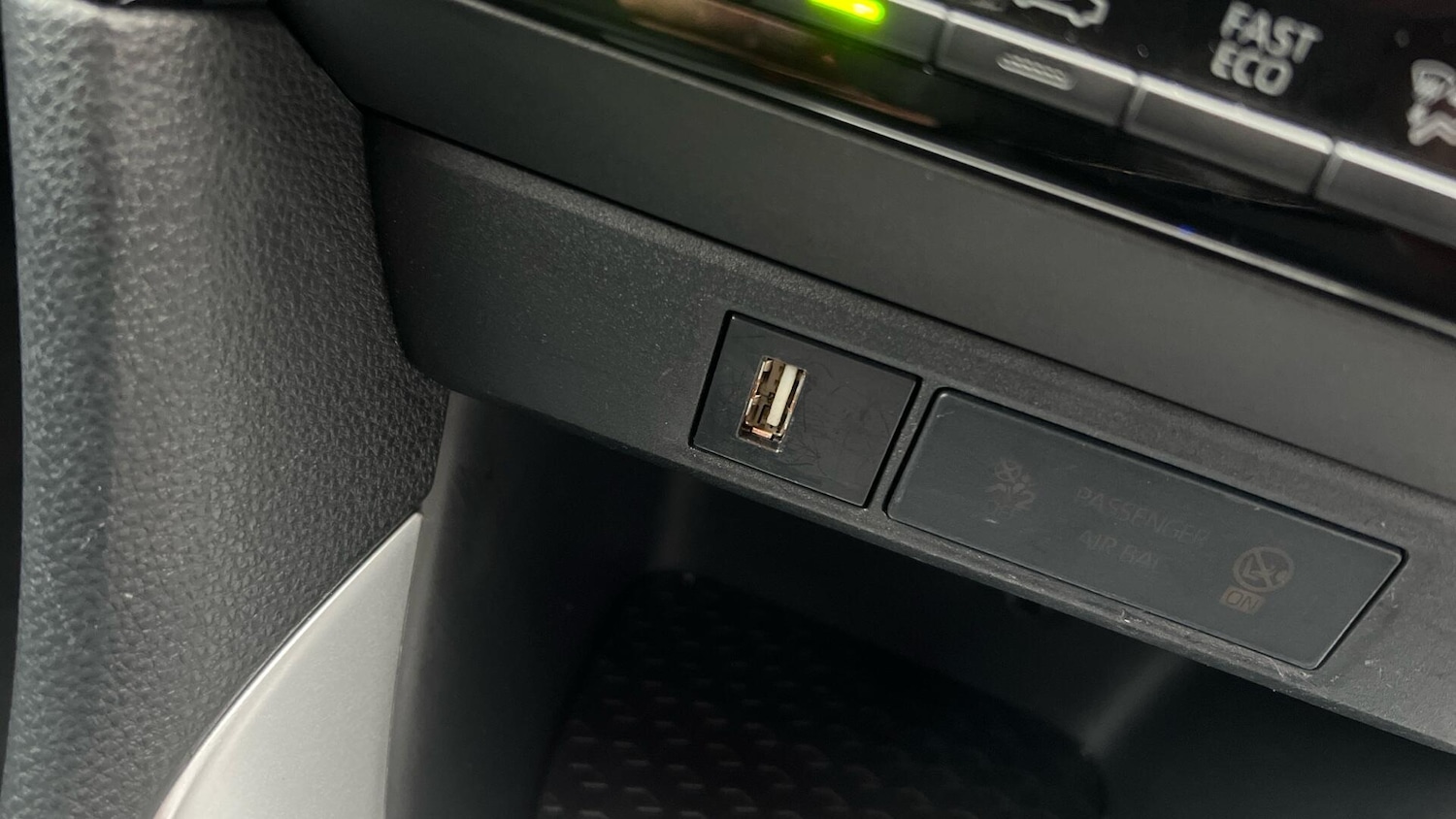 Used Toyota Yaris for sale - 77175945: Photo 37