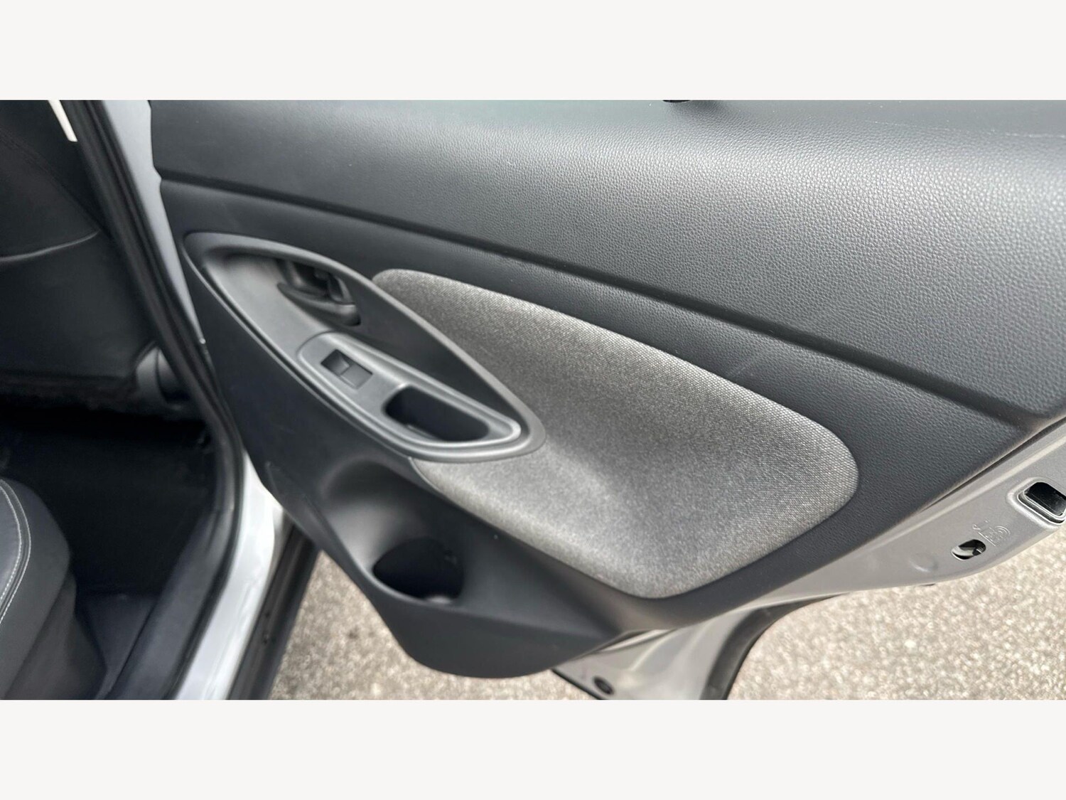 Used Toyota Yaris Cross for sale - 78007027: Photo 31