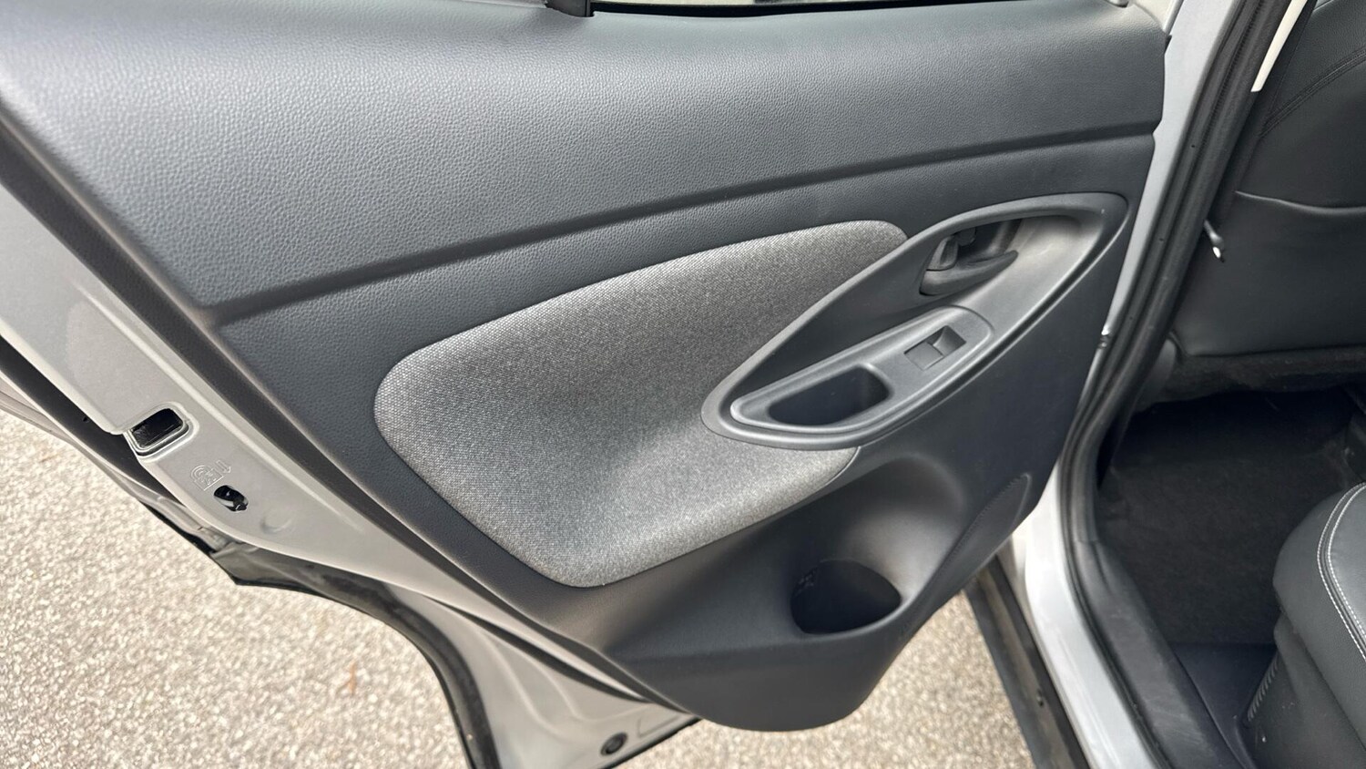 Used Toyota Yaris Cross for sale - 78007027: Photo 32