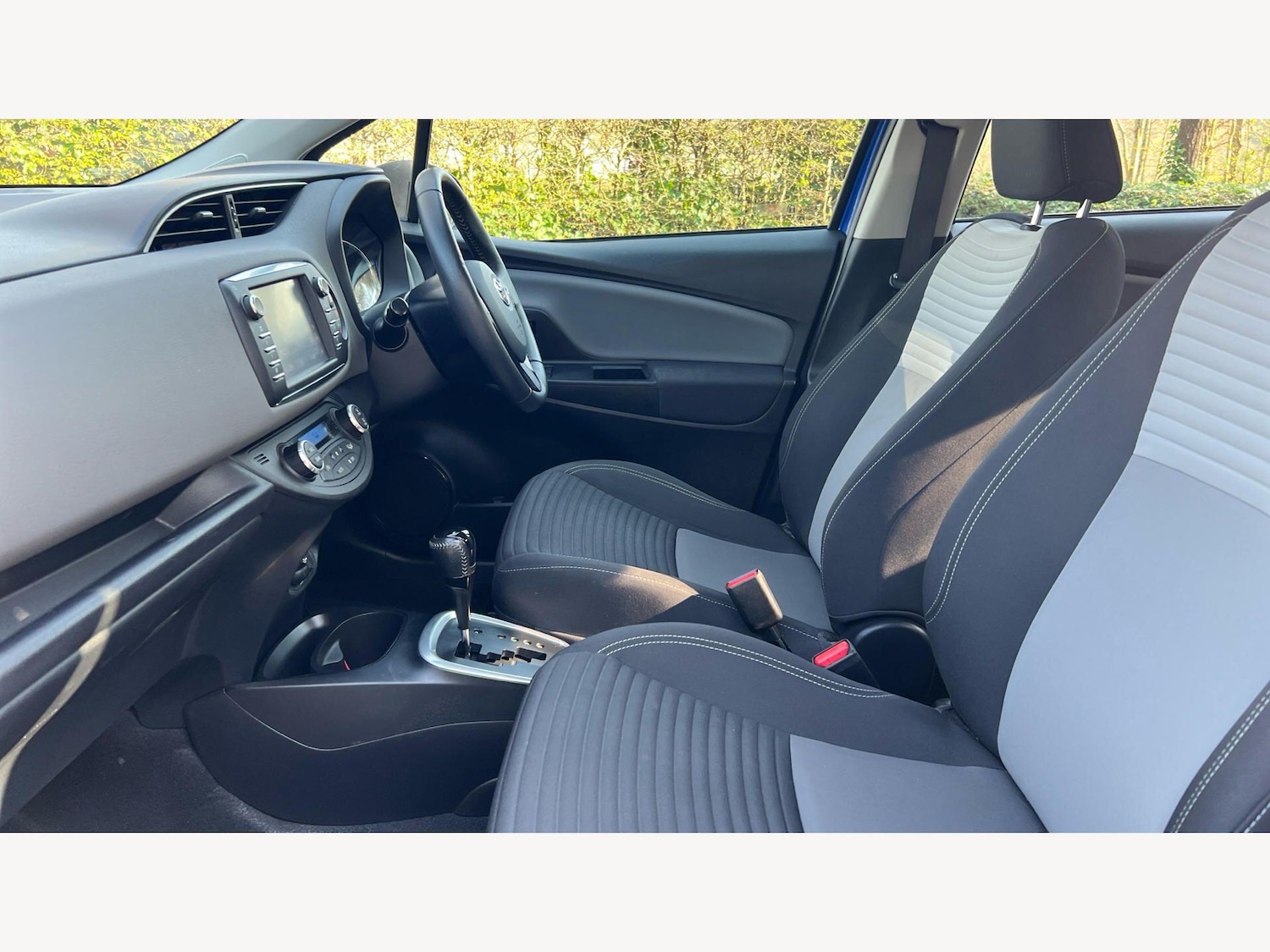 Used Toyota Yaris 2018 for sale - 77977894: Photo 12