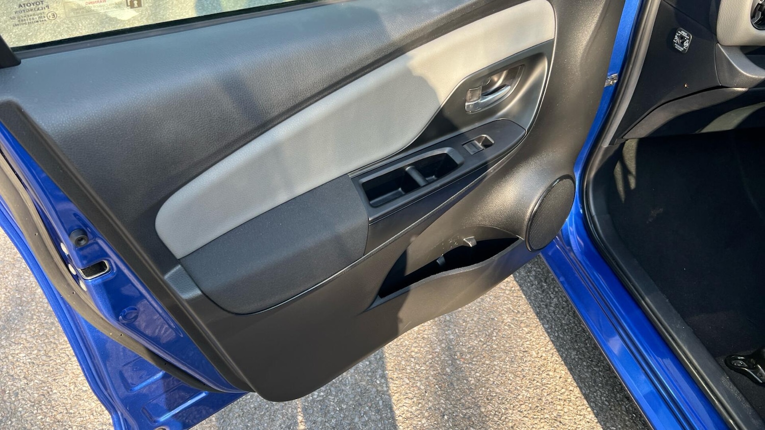 Used Toyota Yaris 2018 for sale - 77977894: Photo 34