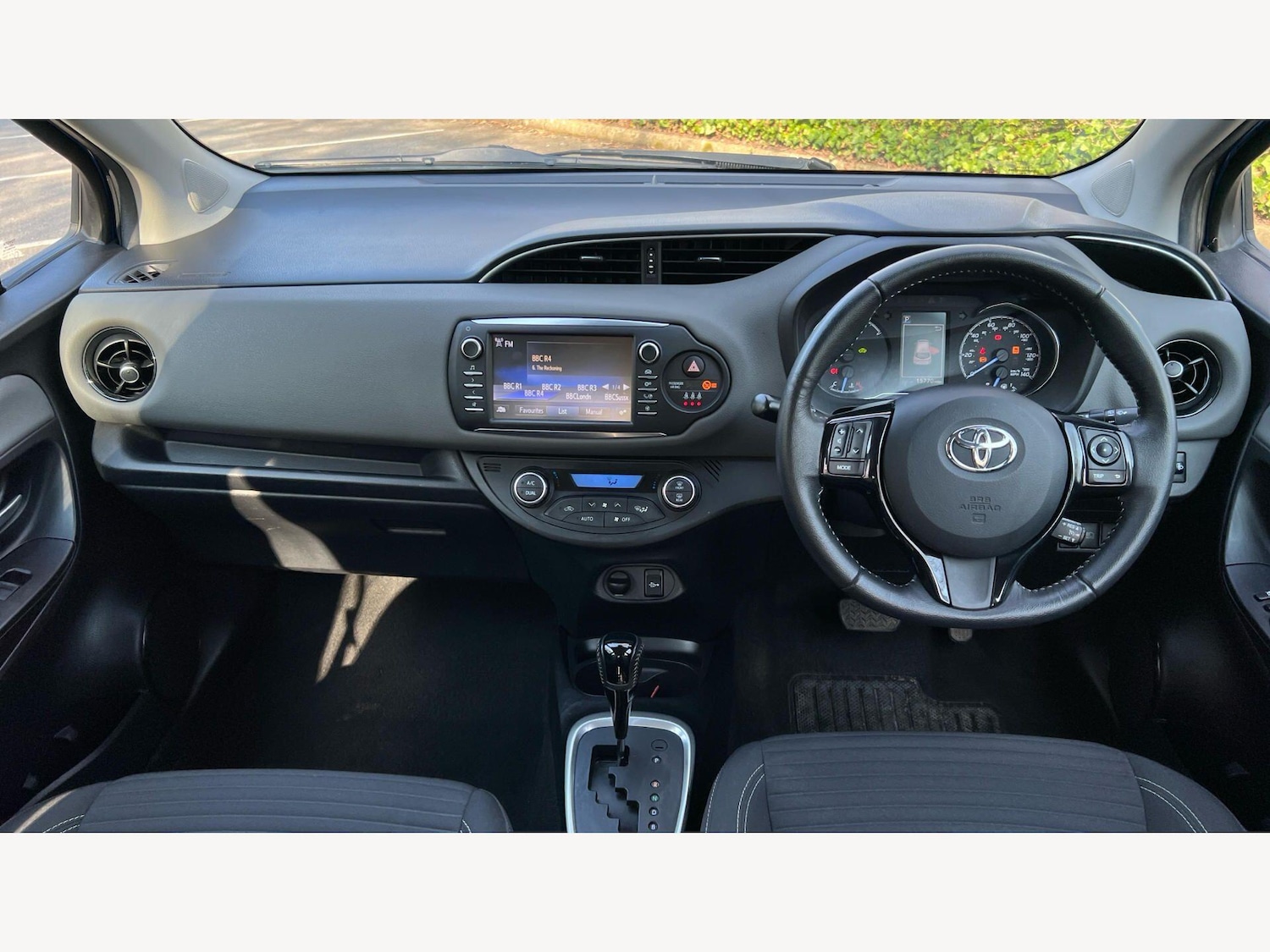Used Toyota Yaris 2018 for sale - 77977894: Photo 7