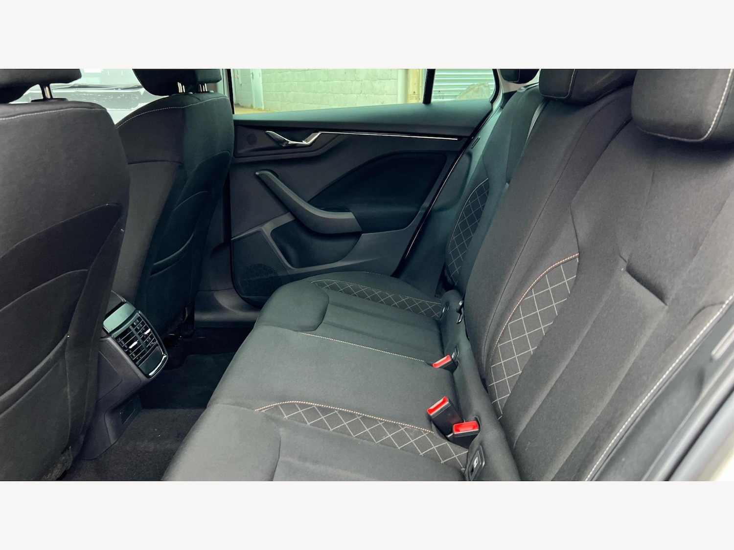 Used Skoda Kamiq 2022 for sale - 76990871: Photo 15