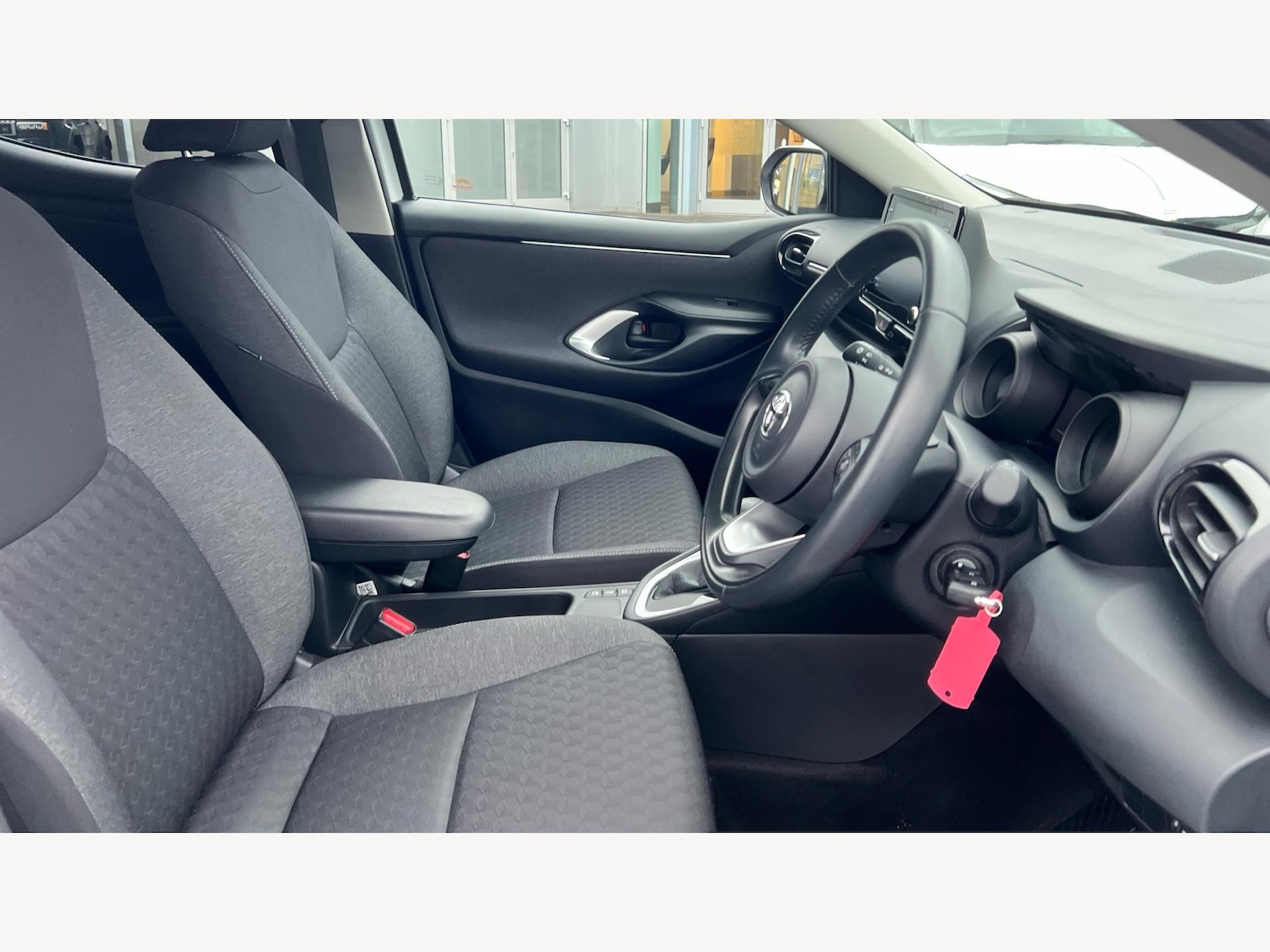 Used Toyota Yaris 2022 for sale - 77215457: Photo 13